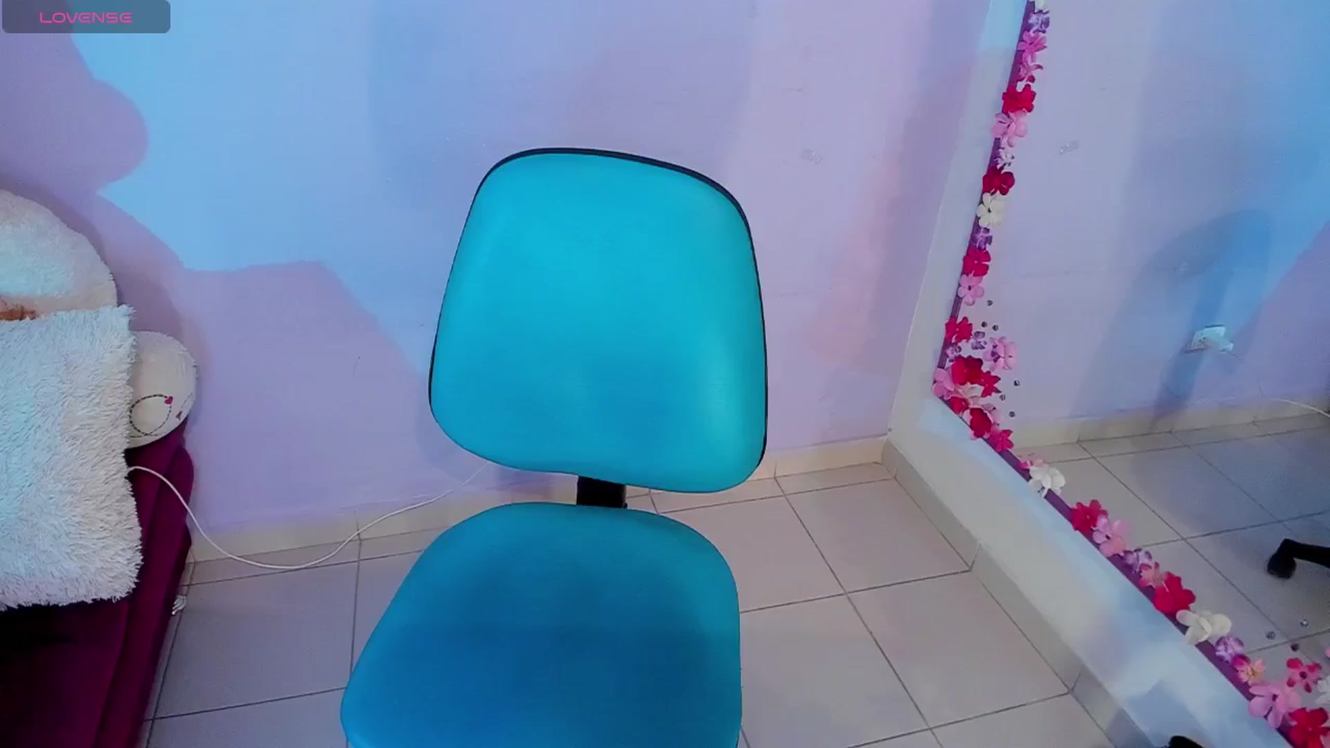 Gallery image thumbnail from CARMENVILLA1's myfreecams stream on, 06/15/2024, 09:22 image 17 of 20
