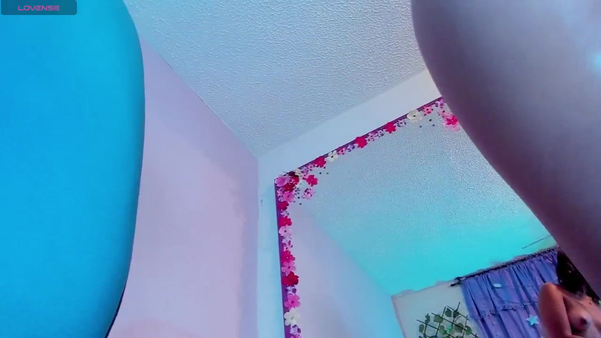 Gallery image thumbnail from CARMENVILLA1's myfreecams stream on, 06/27/2024, 06:57 image 11 of 20