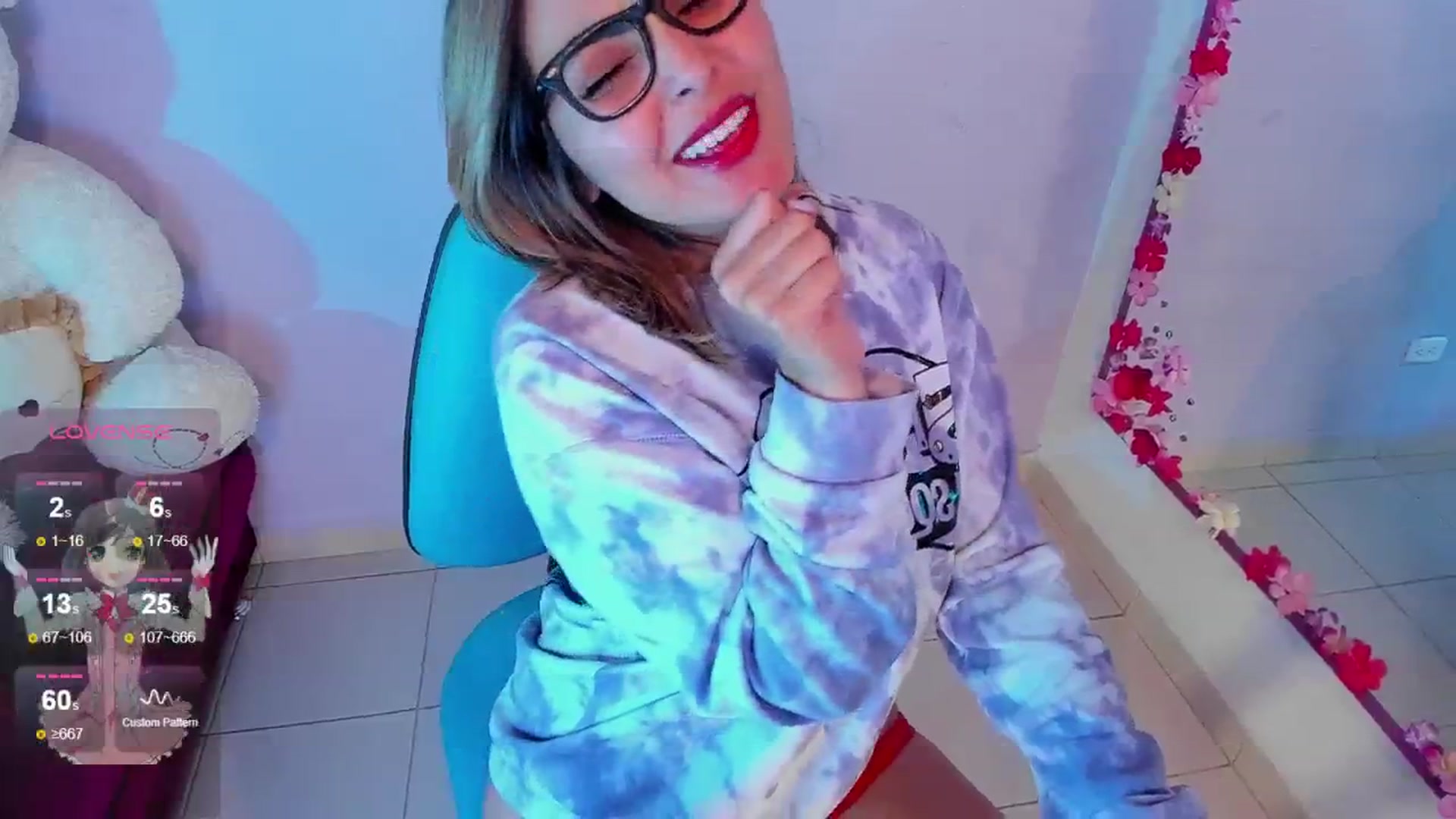 Gallery image thumbnail from CARMENVILLA1's myfreecams stream on, 06/28/2024, 06:13 image 16 of 20