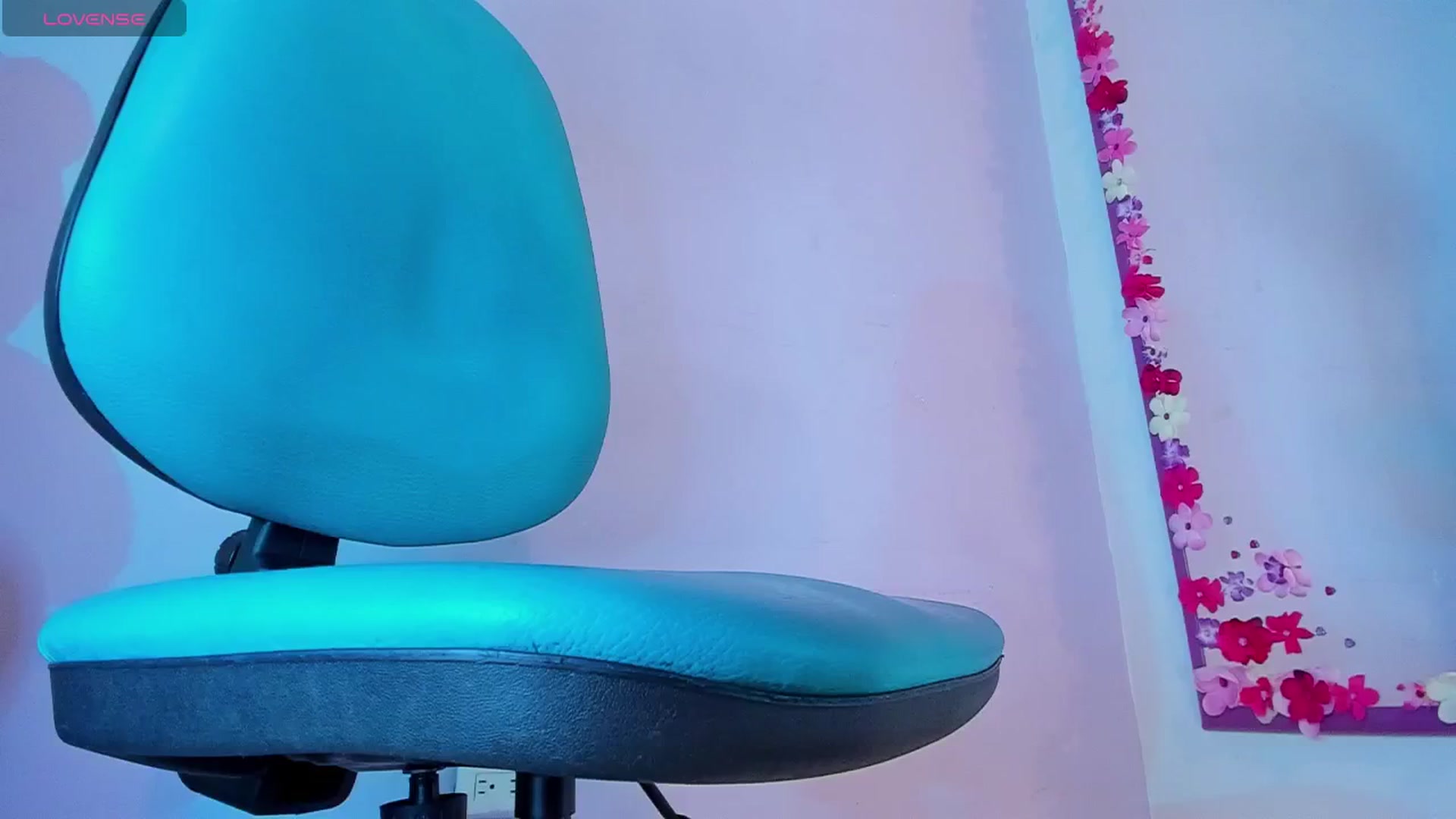 Gallery image thumbnail from CARMENVILLA1's myfreecams stream on, 06/29/2024, 08:33 image 5 of 20