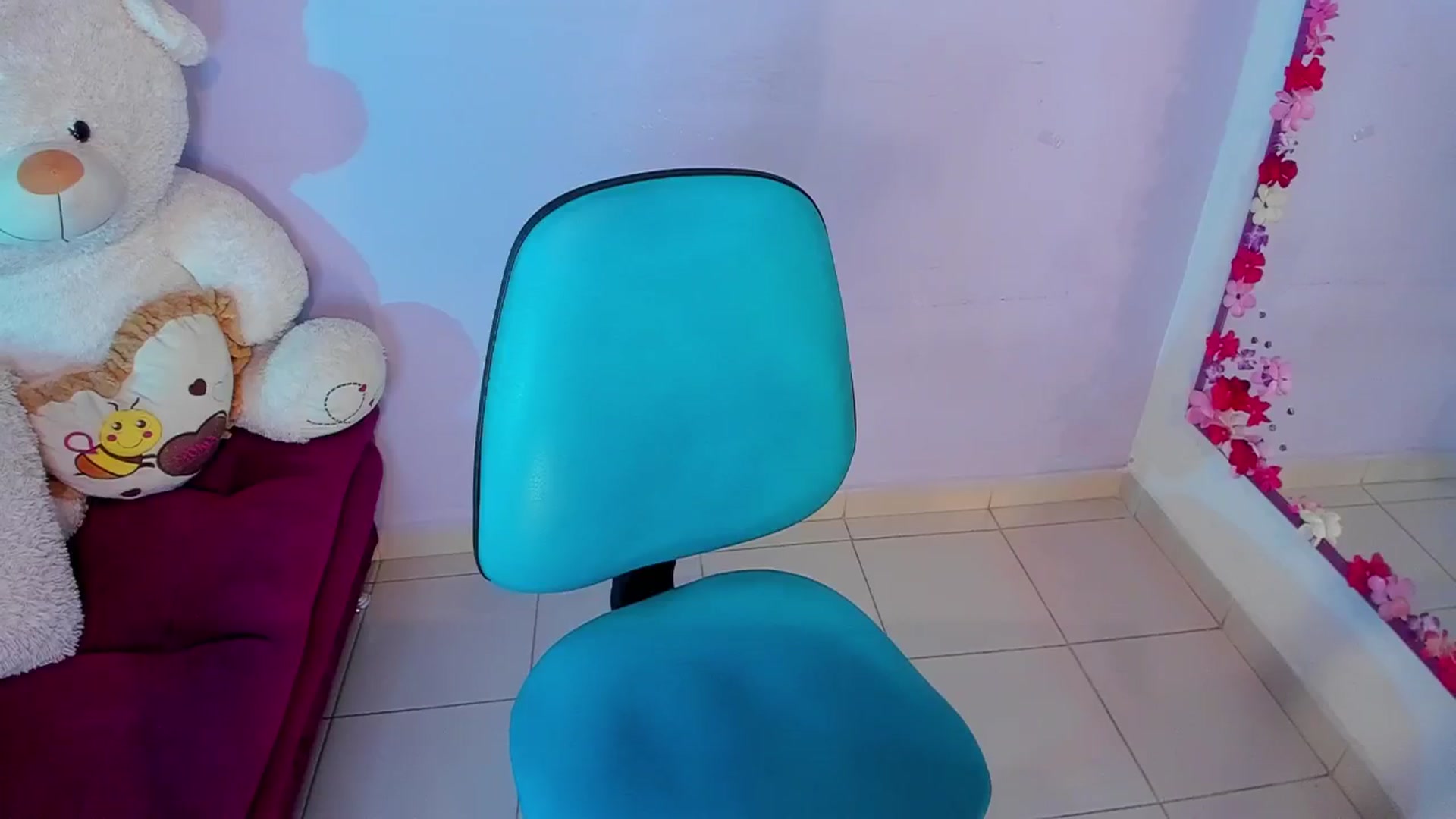 Gallery image thumbnail from CARMENVILLA1's myfreecams stream on, 07/04/2024, 03:11 image 10 of 20