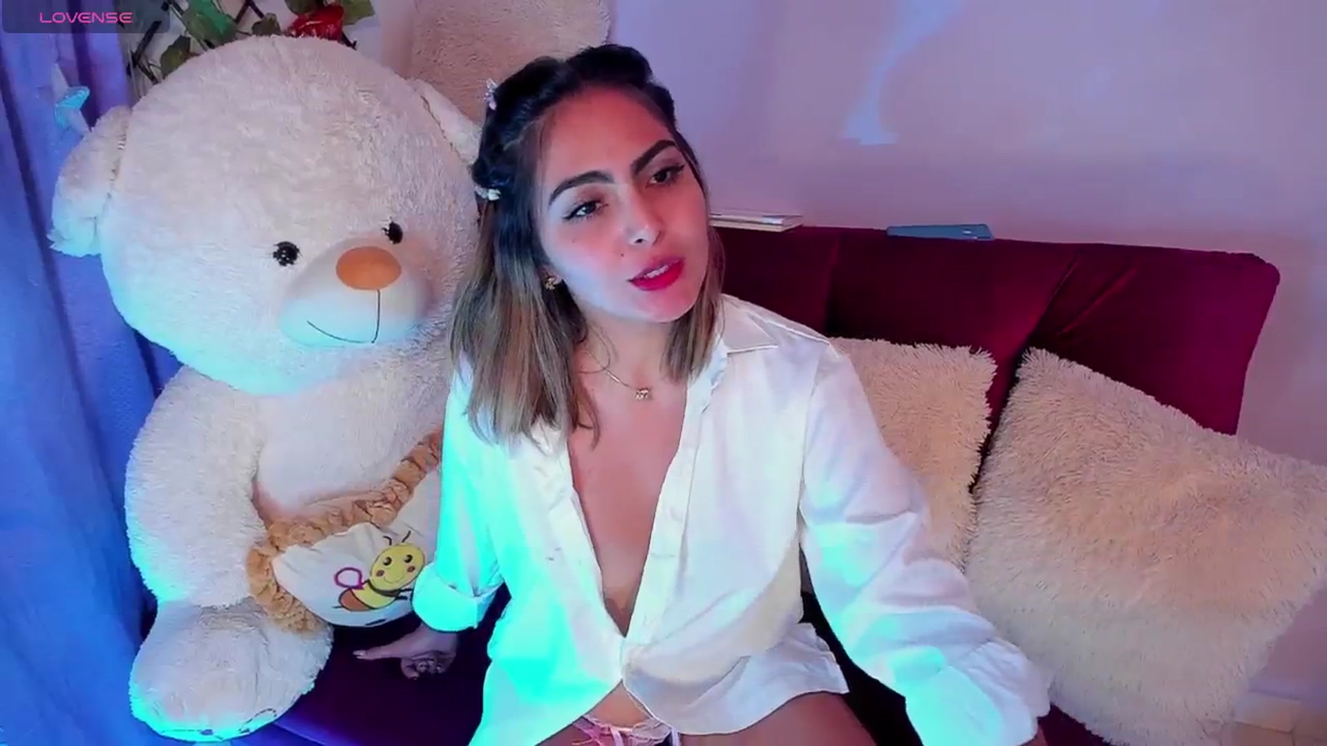 Gallery image thumbnail from CARMENVILLA1's myfreecams stream on, 07/10/2024, 04:47 image 8 of 20