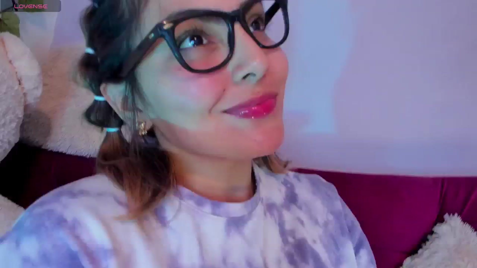 Gallery image thumbnail from CARMENVILLA1's myfreecams stream on, 07/11/2024, 06:18 image 13 of 20