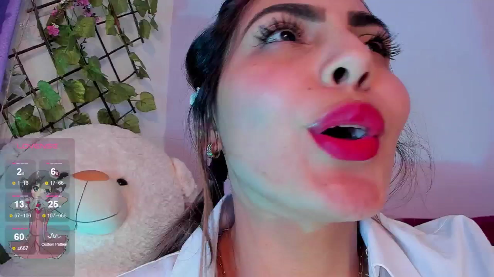 Gallery image thumbnail from CARMENVILLA1's myfreecams stream on, 07/27/2024, 06:36 image 4 of 20