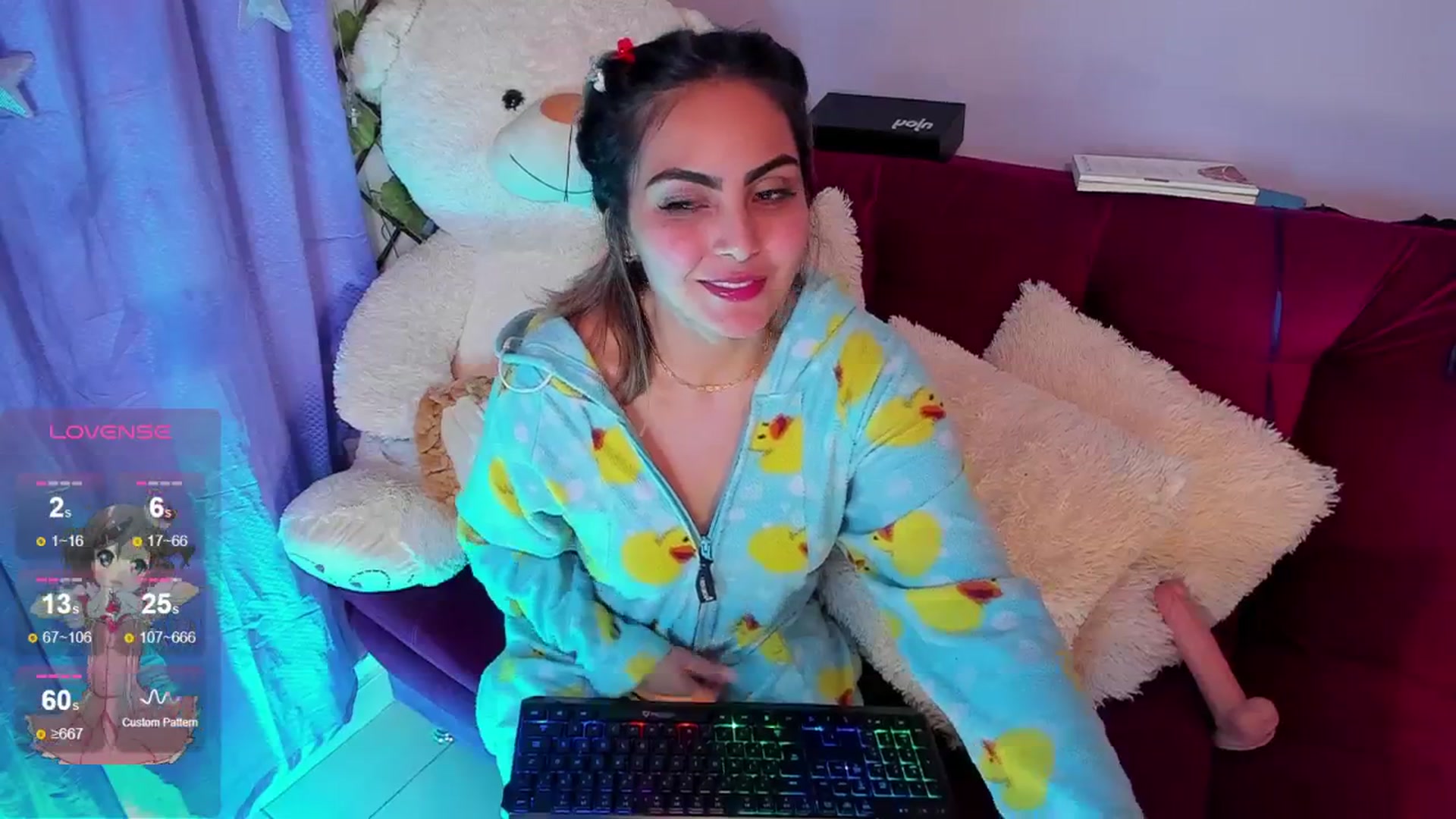 Gallery image thumbnail from CARMENVILLA1's myfreecams stream on, 07/27/2024, 06:36 image 20 of 20