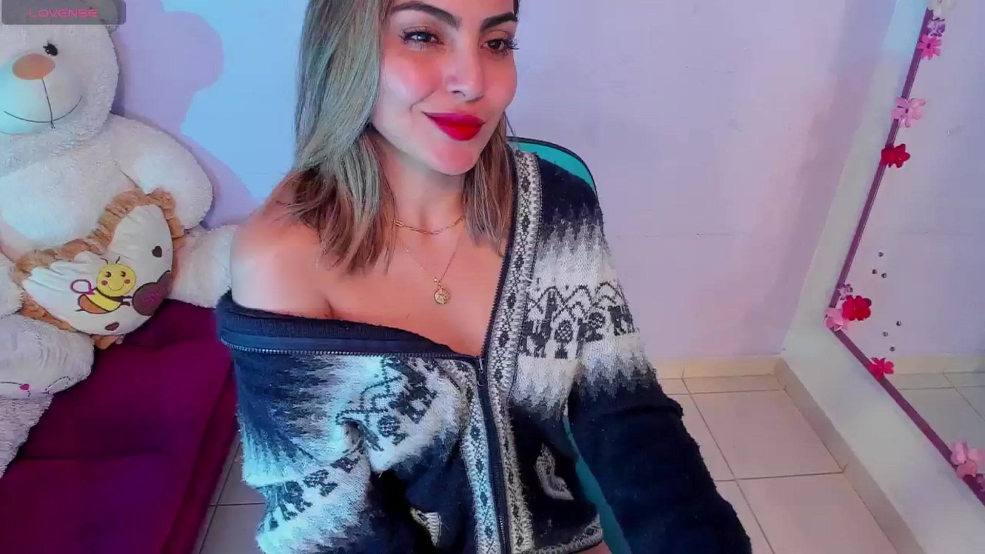 Gallery image thumbnail from CARMENVILLA1's myfreecams stream on, 09/06/2024, 05:34 image 17 of 20
