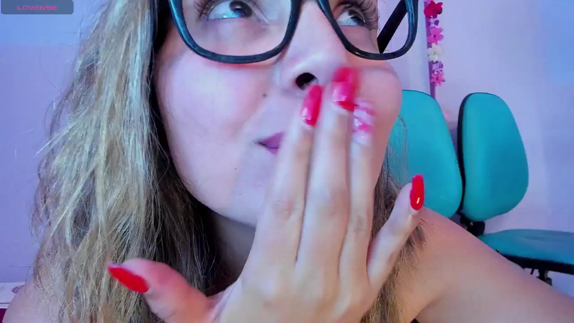 Gallery image thumbnail from CARMENVILLA1's myfreecams stream on, 10/11/2024, 06:58 image 12 of 20