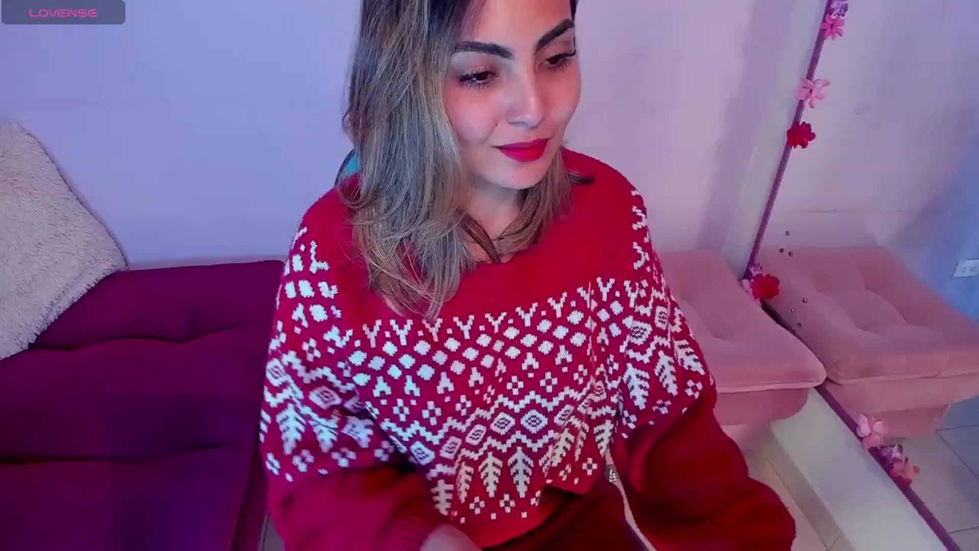Gallery image thumbnail from CARMENVILLA1's myfreecams stream on, 10/22/2024, 05:40 image 1 of 20