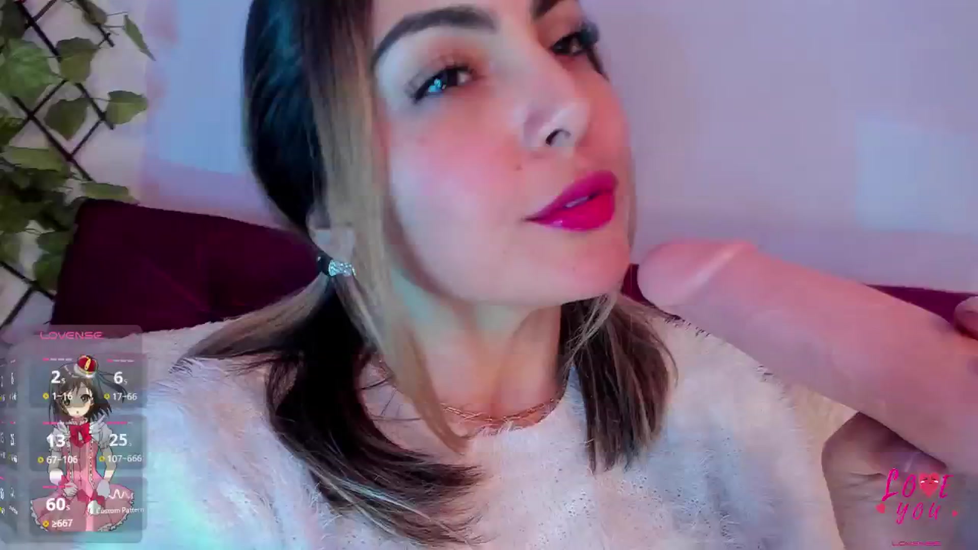 Gallery image thumbnail from CARMENVILLA1's myfreecams stream on, 11/28/2024, 07:00 image 8 of 20