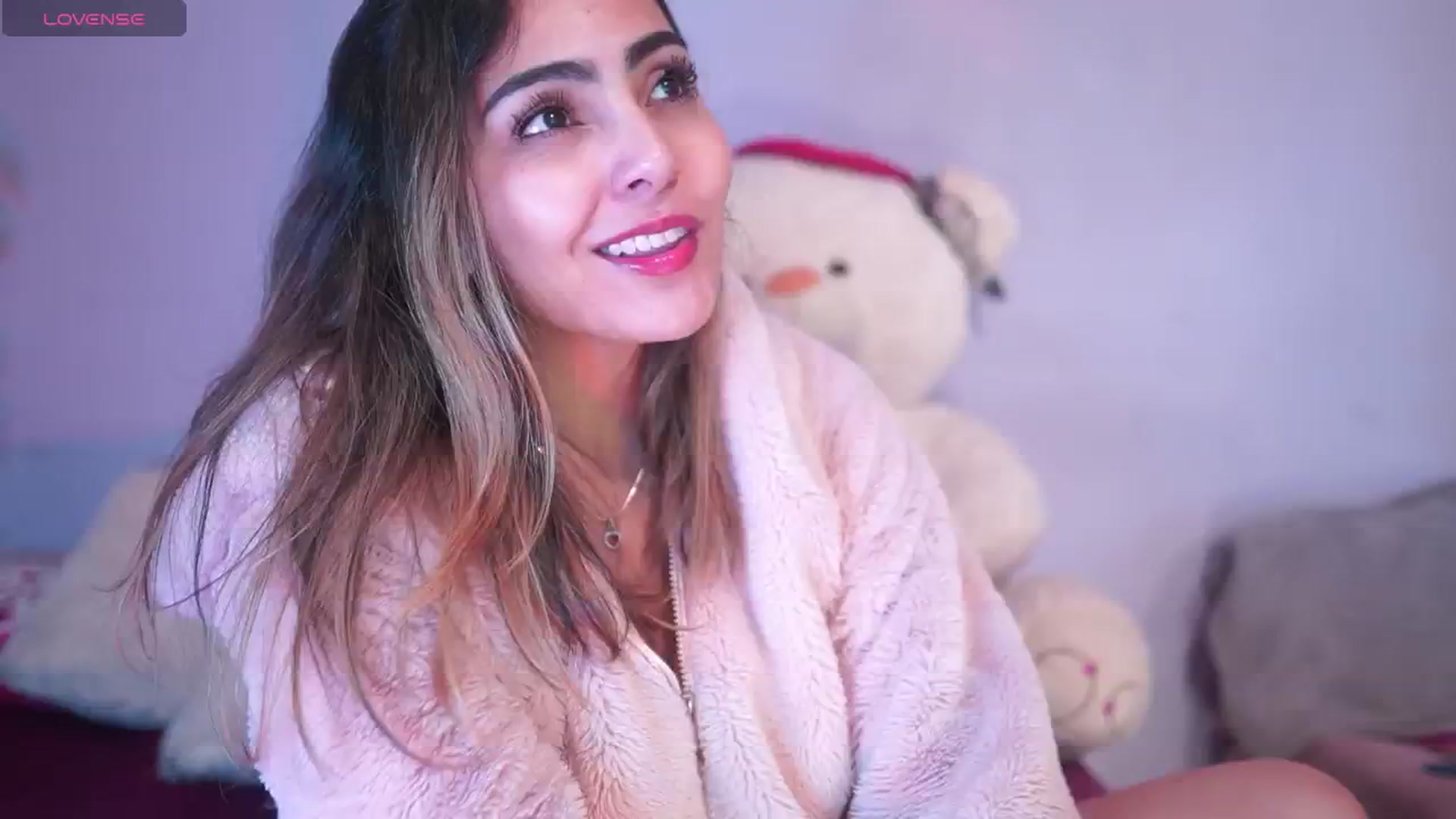 Gallery image thumbnail from CARMENVILLA1's myfreecams stream on, 02/19/2025, 07:30 image 20 of 20