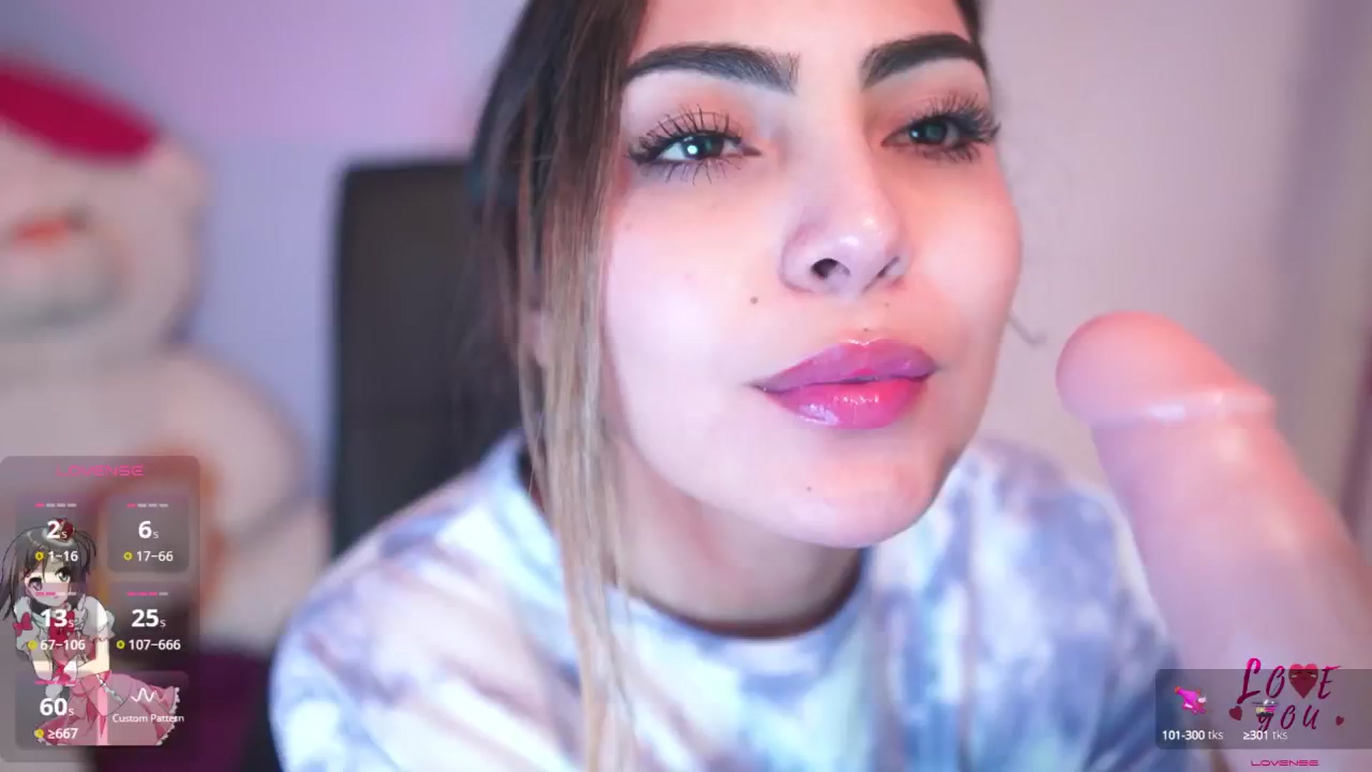 Gallery image thumbnail from CARMENVILLA1's myfreecams stream on, 03/01/2025, 06:13 image 14 of 20