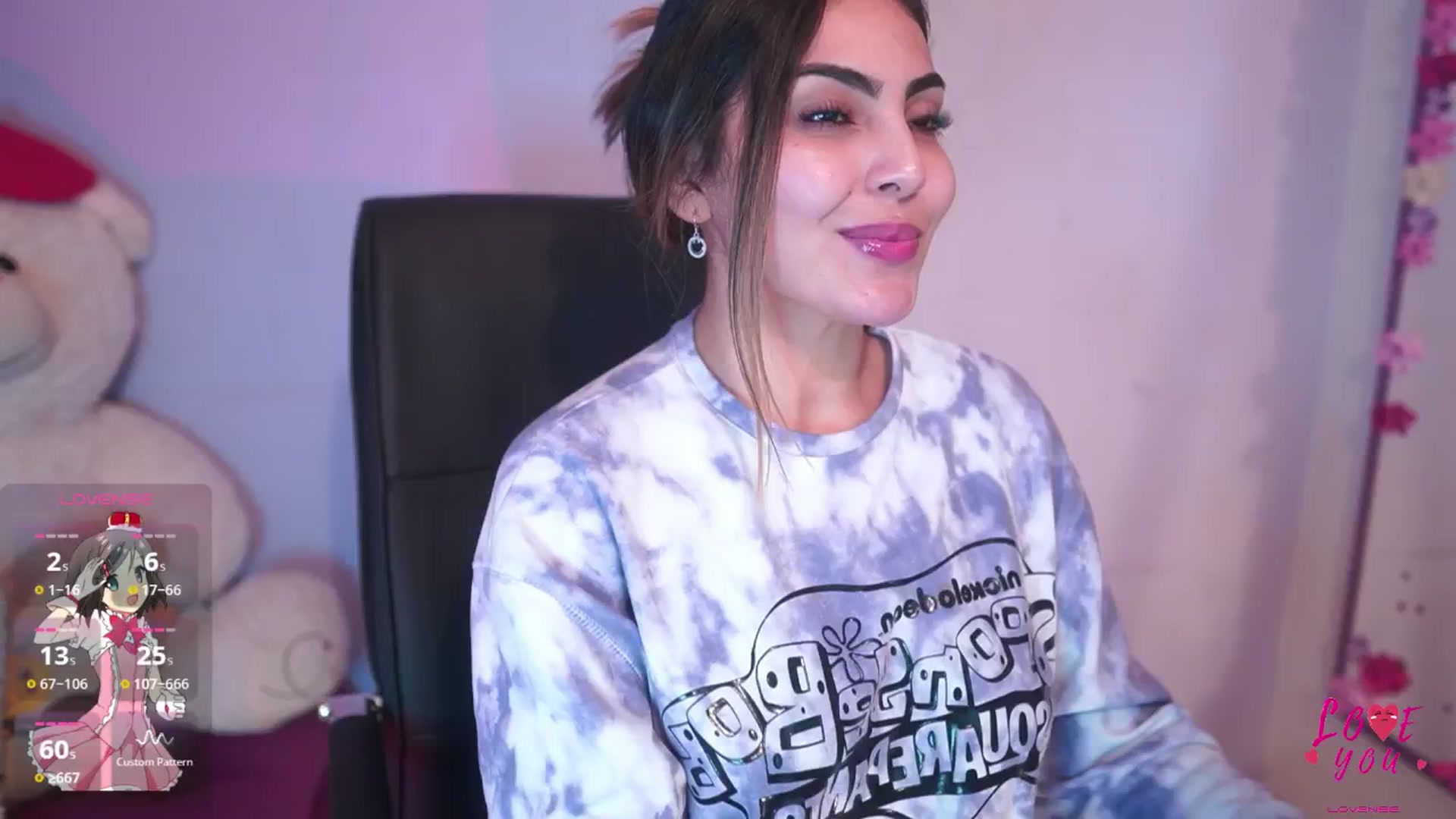 Gallery image thumbnail from CARMENVILLA1's myfreecams stream on, 03/01/2025, 07:42 image 12 of 20