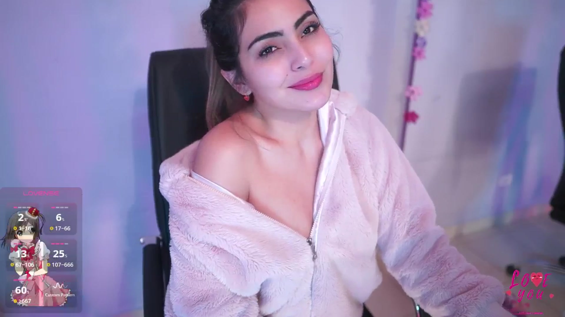 Gallery image thumbnail from CARMENVILLA1's myfreecams stream on, 03/12/2025, 05:52 image 7 of 20