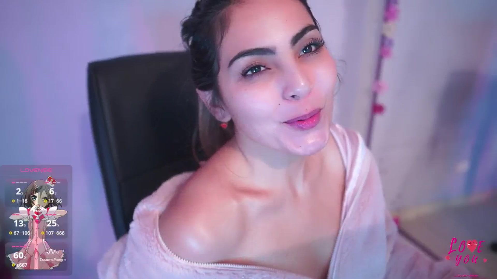 Gallery image thumbnail from CARMENVILLA1's myfreecams stream on, 03/12/2025, 06:27 image 9 of 20