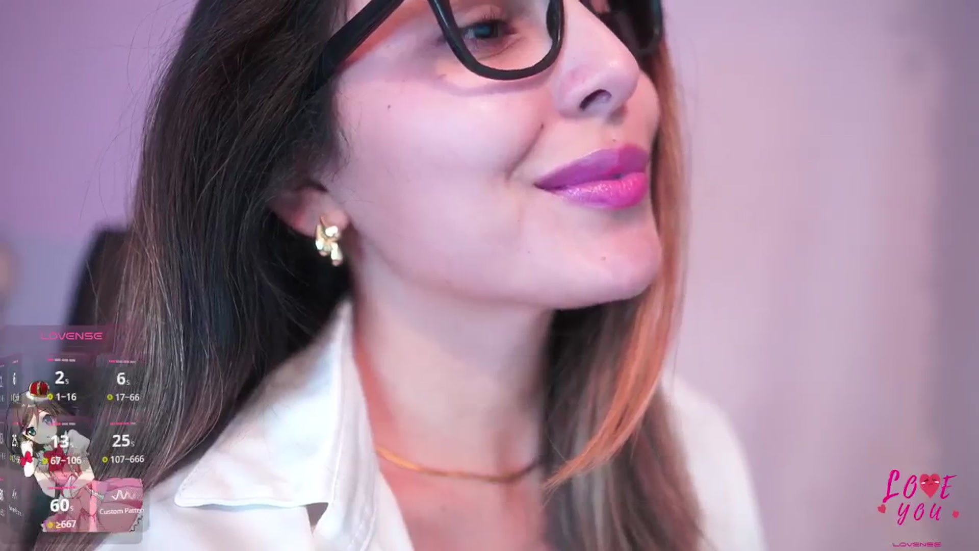Gallery image thumbnail from CARMENVILLA1's myfreecams stream on, 03/14/2025, 05:10 image 8 of 20