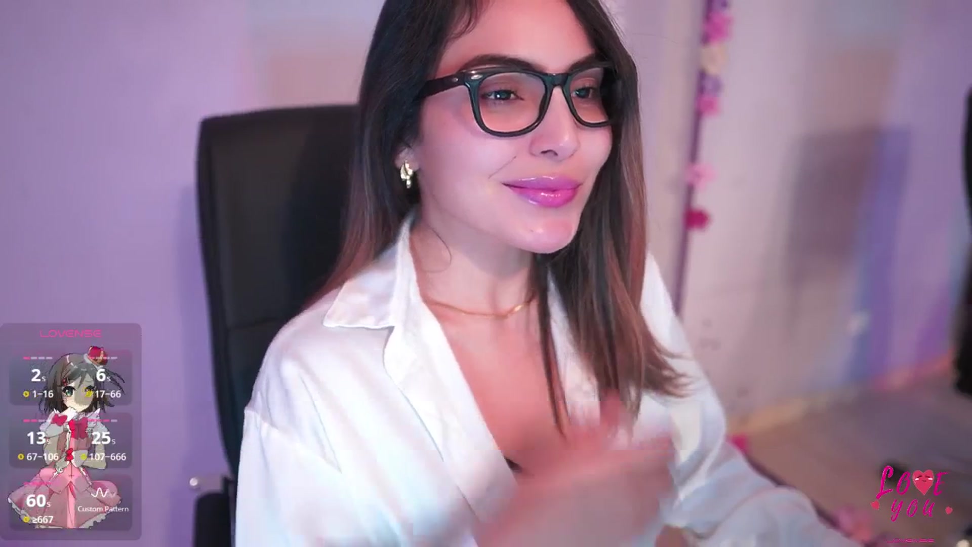 Gallery image thumbnail from CARMENVILLA1's myfreecams stream on, 03/14/2025, 05:10 image 6 of 20