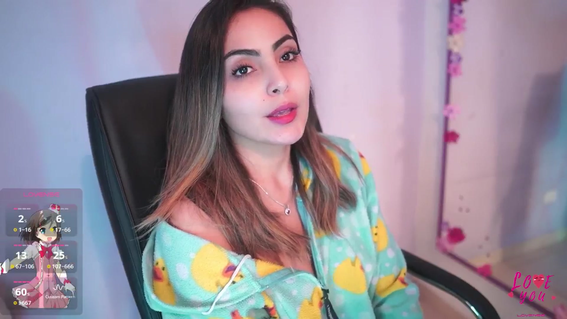 Gallery image thumbnail from CARMENVILLA1's myfreecams stream on, 03/16/2025, 06:32 image 11 of 20