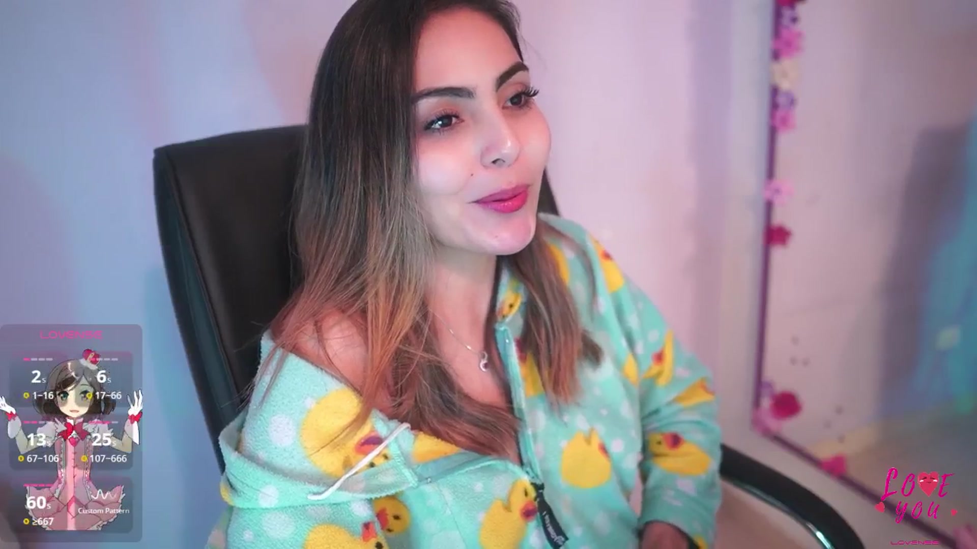 Gallery image thumbnail from CARMENVILLA1's myfreecams stream on, 03/16/2025, 06:32 image 16 of 20