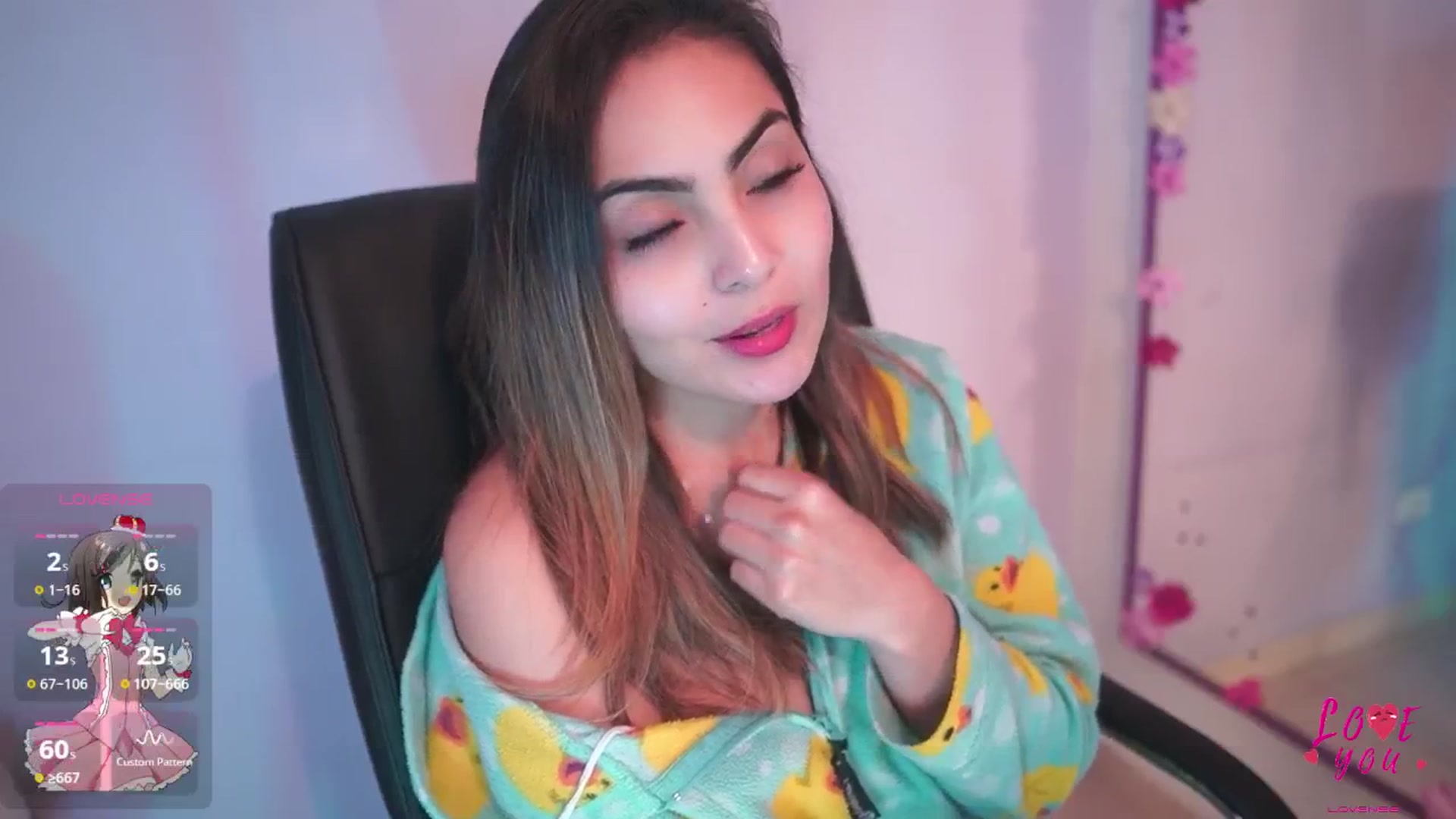 Gallery image thumbnail from CARMENVILLA1's myfreecams stream on, 03/16/2025, 06:32 image 7 of 20