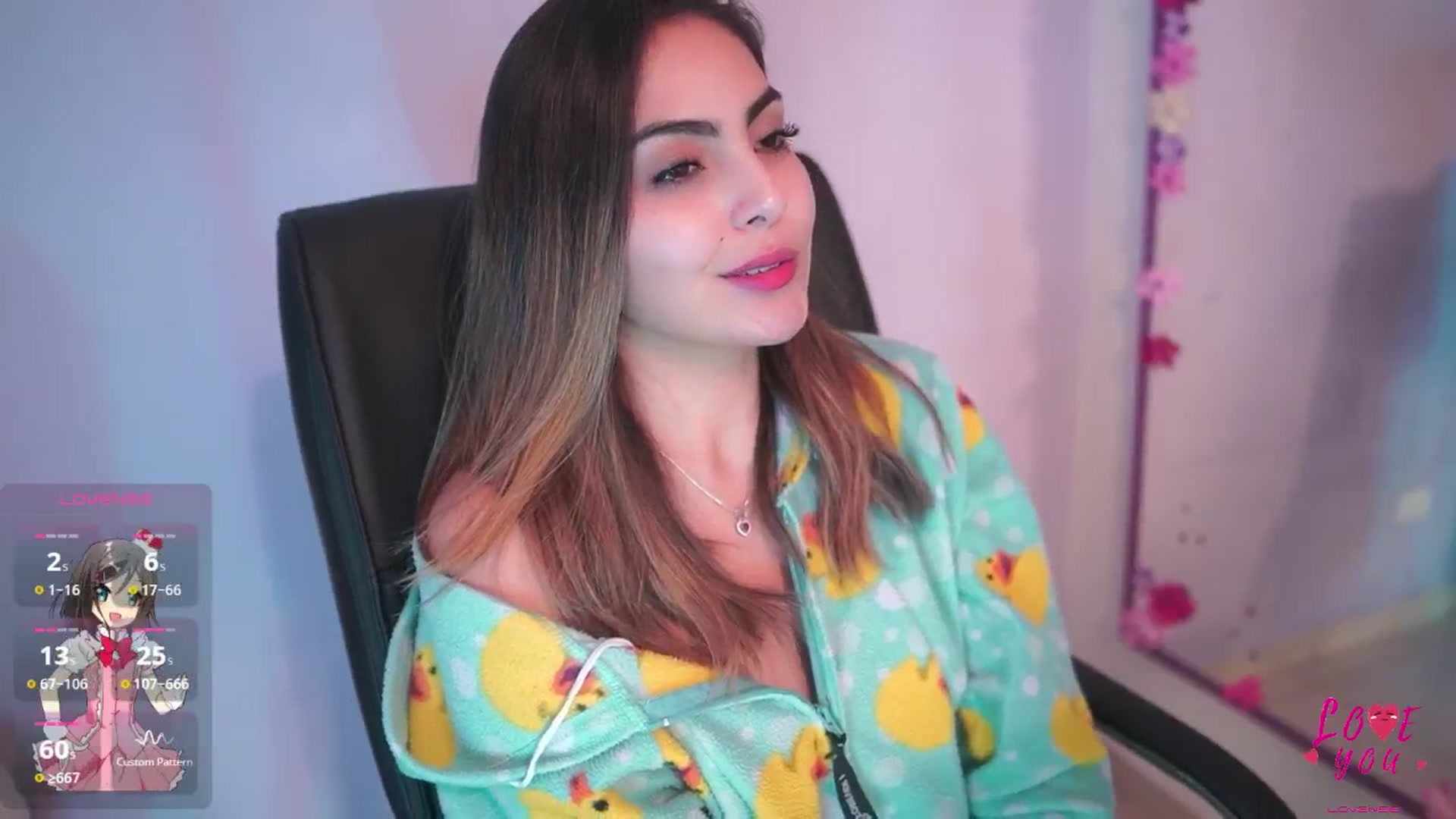 Gallery image thumbnail from CARMENVILLA1's myfreecams stream on, 03/16/2025, 06:32 image 12 of 20