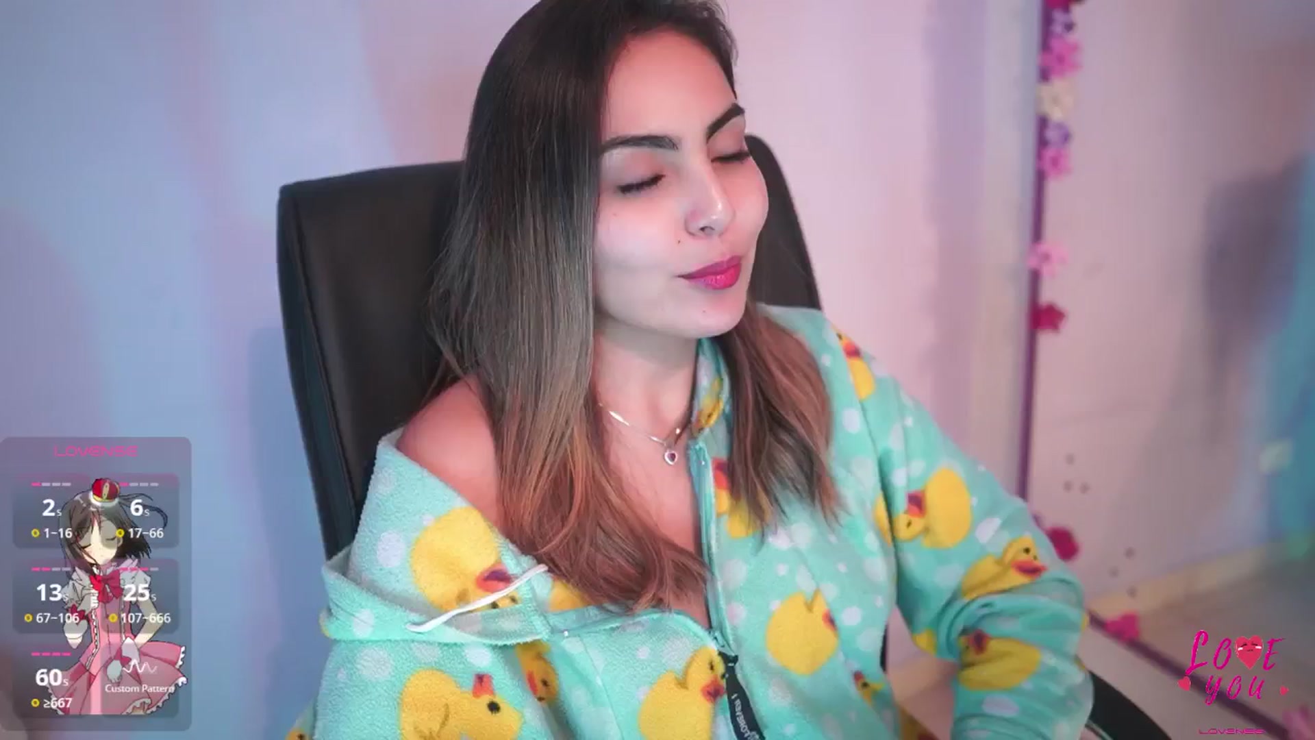 Gallery image thumbnail from CARMENVILLA1's myfreecams stream on, 03/16/2025, 06:32 image 1 of 20