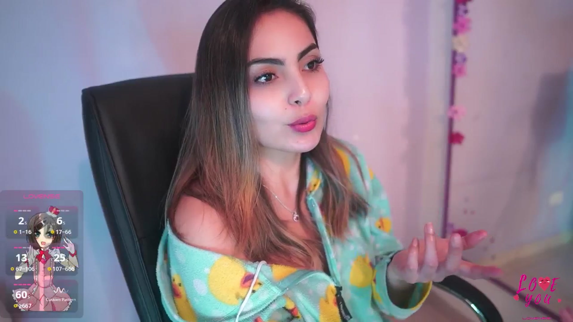 Gallery image thumbnail from CARMENVILLA1's myfreecams stream on, 03/16/2025, 06:32 image 13 of 20