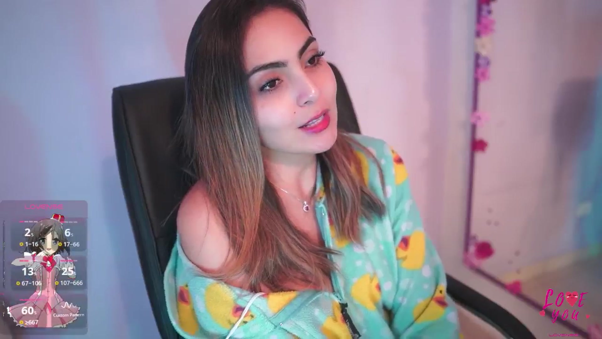 Gallery image thumbnail from CARMENVILLA1's myfreecams stream on, 03/16/2025, 06:32 image 6 of 20