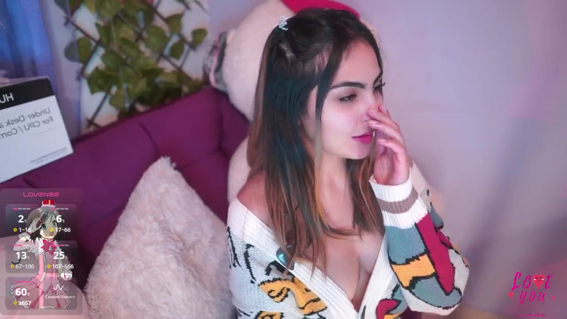 Gallery image thumbnail from CARMENVILLA1's myfreecams stream on, 03/18/2025, 05:25 image 13 of 20