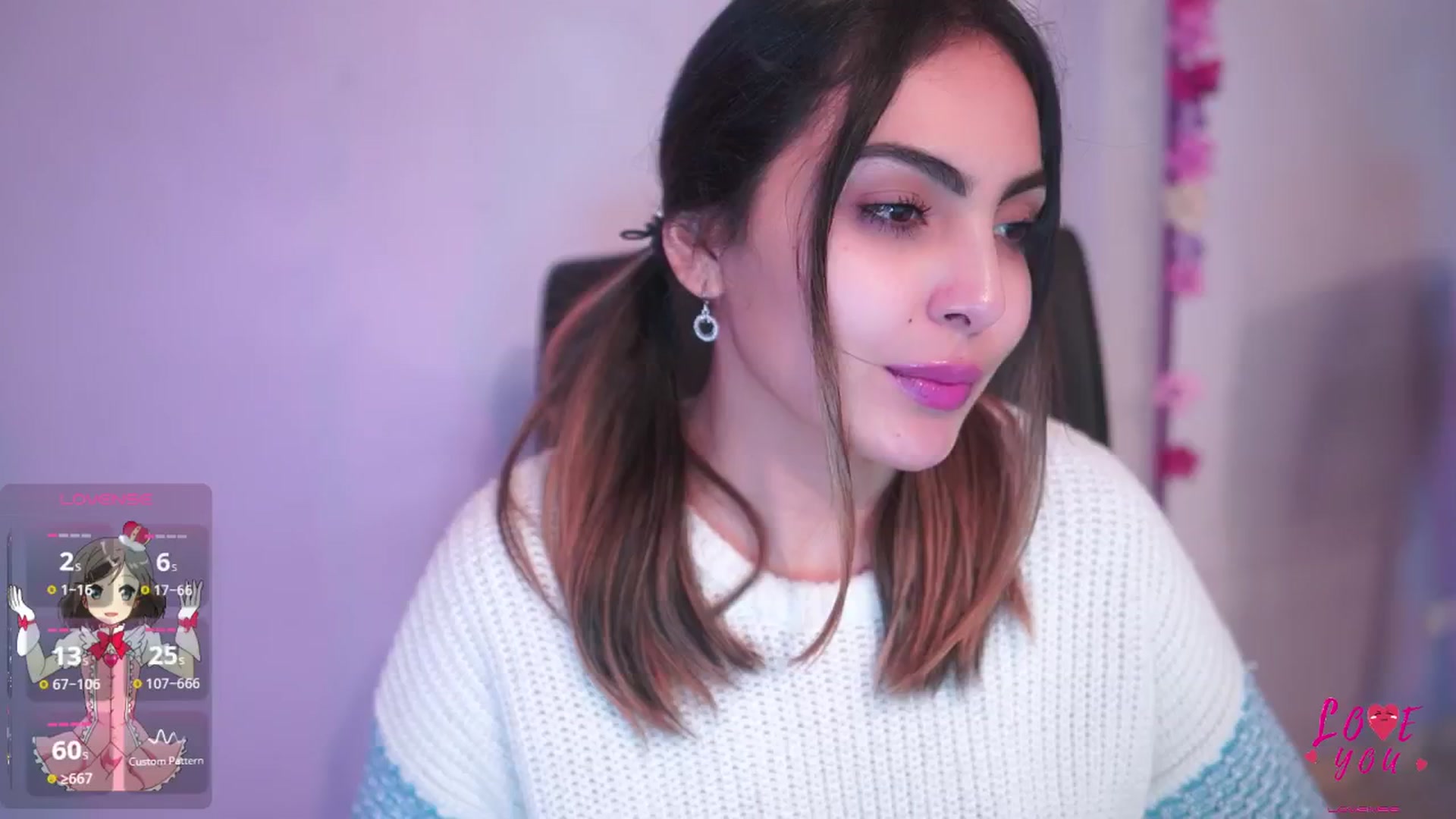 Gallery image thumbnail from CARMENVILLA1's myfreecams stream on, 03/19/2025, 05:53 image 6 of 20