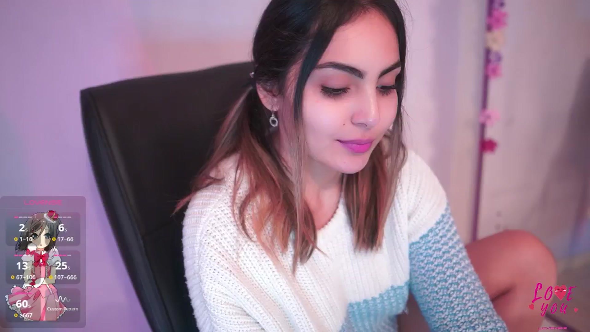 Gallery image thumbnail from CARMENVILLA1's myfreecams stream on, 03/19/2025, 06:33 image 12 of 20