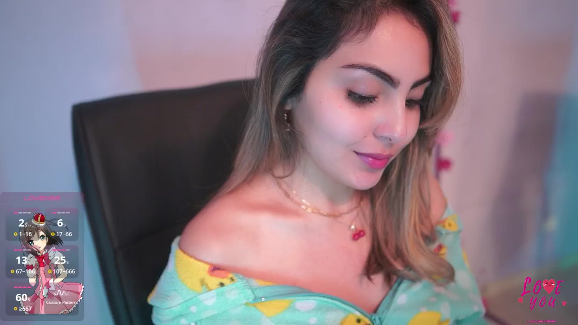 Gallery image thumbnail from CARMENVILLA1's myfreecams stream on, 03/21/2025, 05:24 image 19 of 20