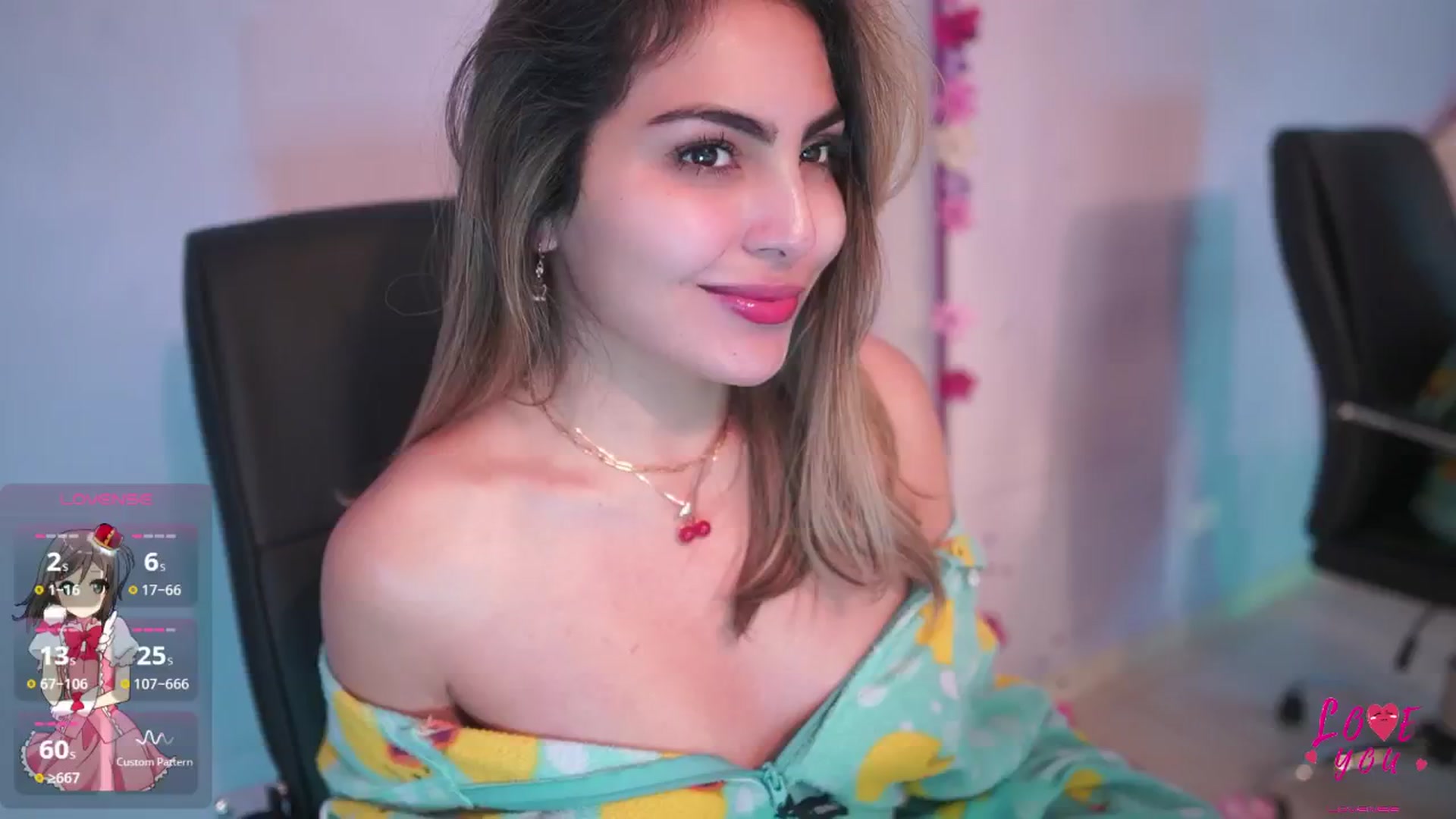 Gallery image thumbnail from CARMENVILLA1's myfreecams stream on, 03/21/2025, 05:24 image 3 of 20
