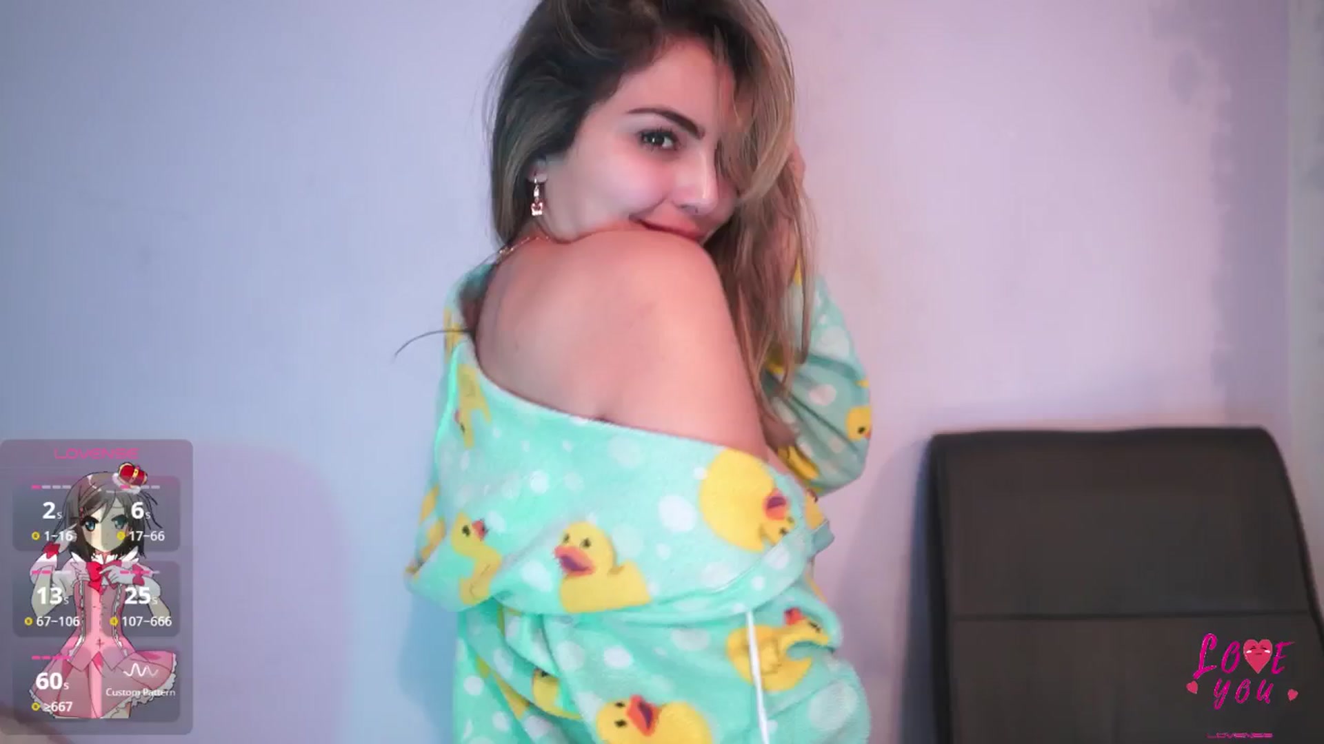Gallery image thumbnail from CARMENVILLA1's myfreecams stream on, 03/21/2025, 05:24 image 10 of 20