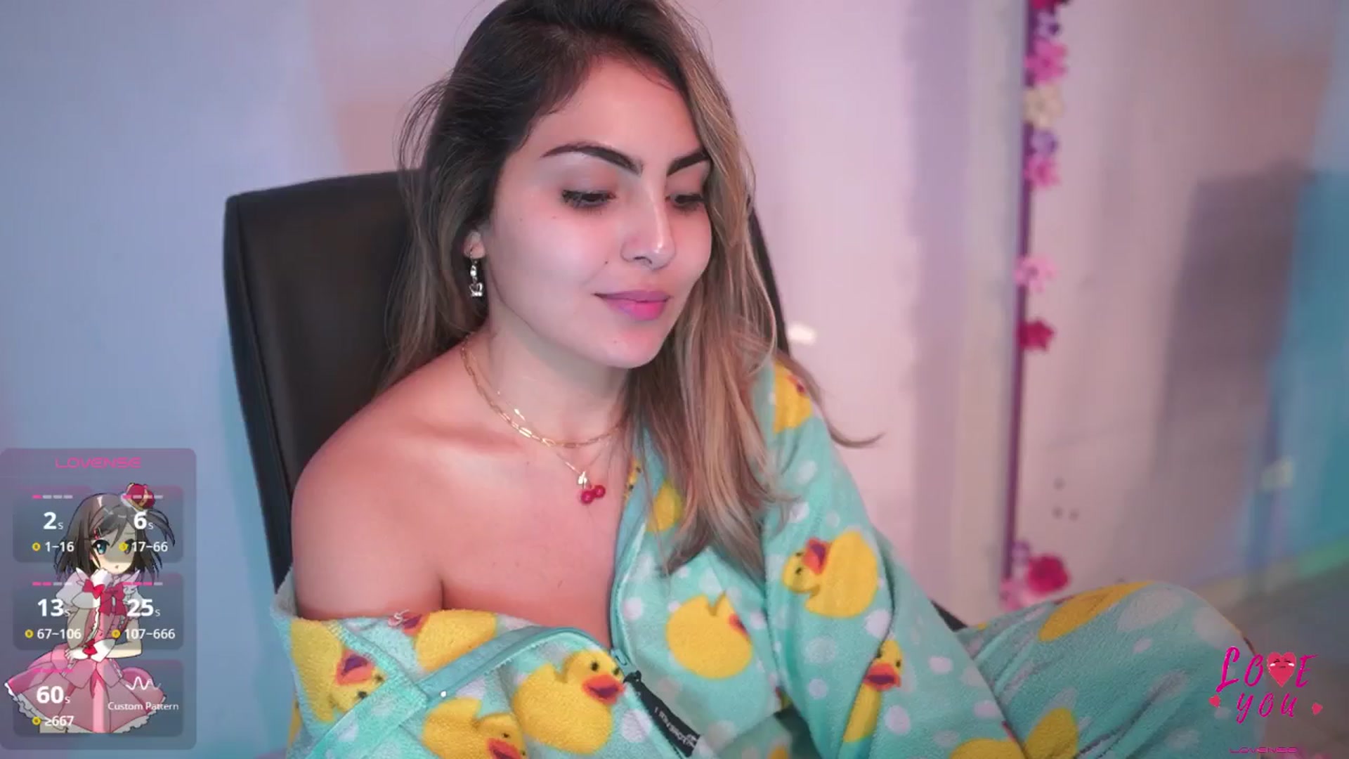 Gallery image thumbnail from CARMENVILLA1's myfreecams stream on, 03/21/2025, 06:09 image 6 of 20