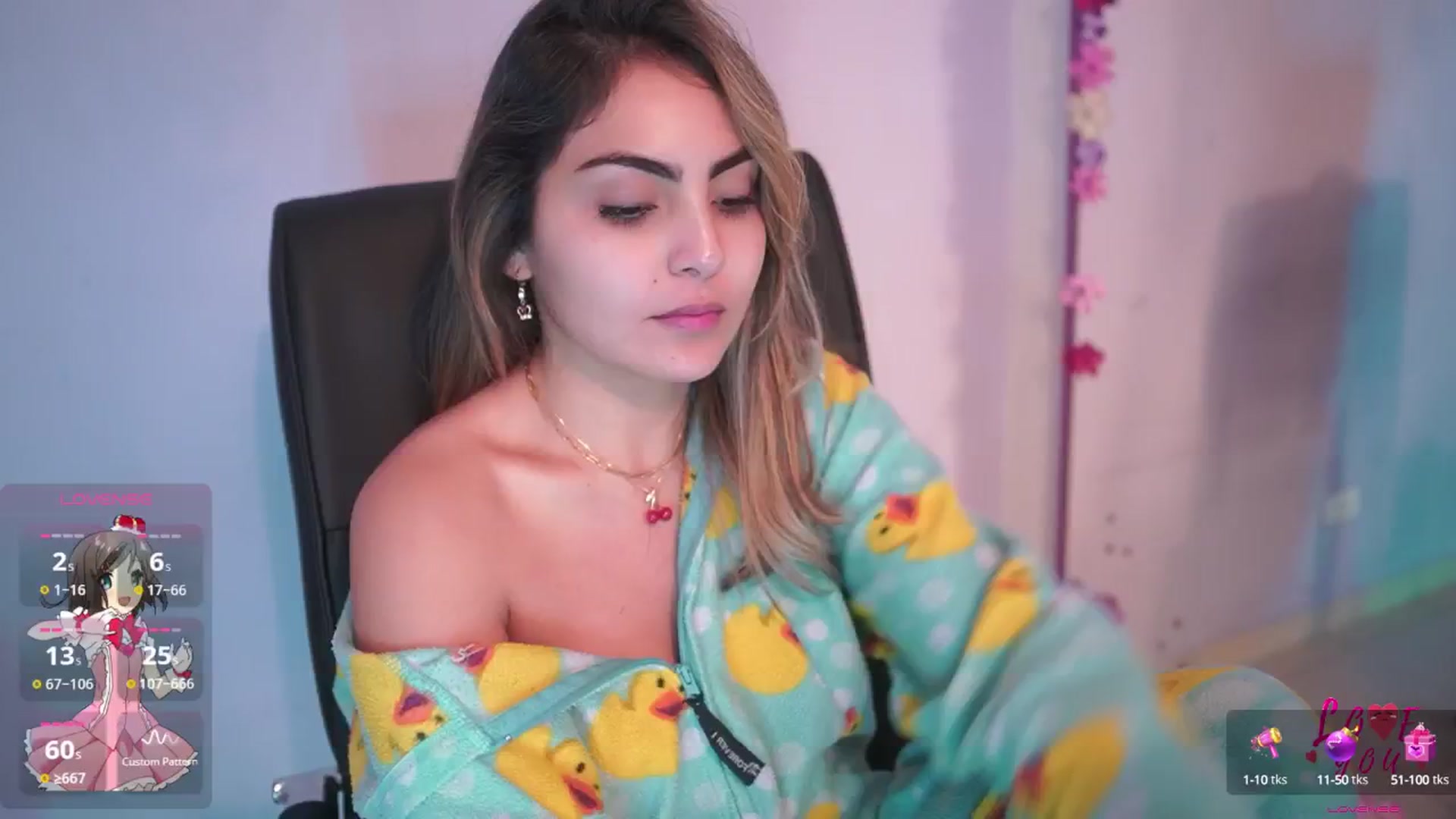 Gallery image thumbnail from CARMENVILLA1's myfreecams stream on, 03/21/2025, 06:09 image 13 of 20