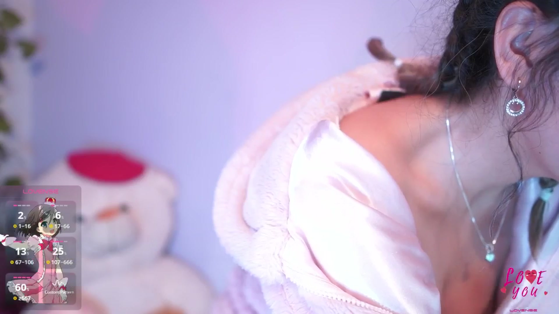 Gallery image thumbnail from CARMENVILLA1's myfreecams stream on, 03/28/2025, 04:22 image 13 of 20