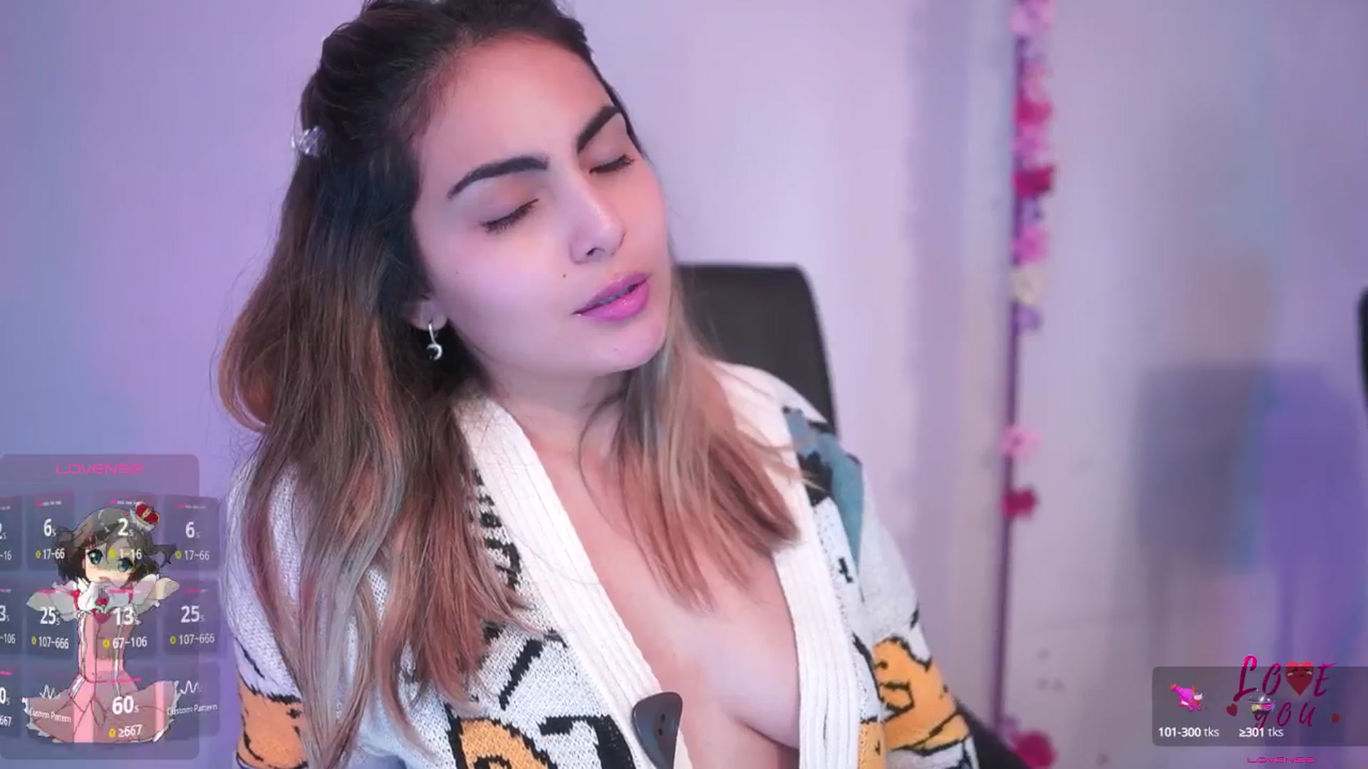 Gallery image thumbnail from CARMENVILLA1's myfreecams stream on, 04/04/2025, 06:40 image 18 of 20