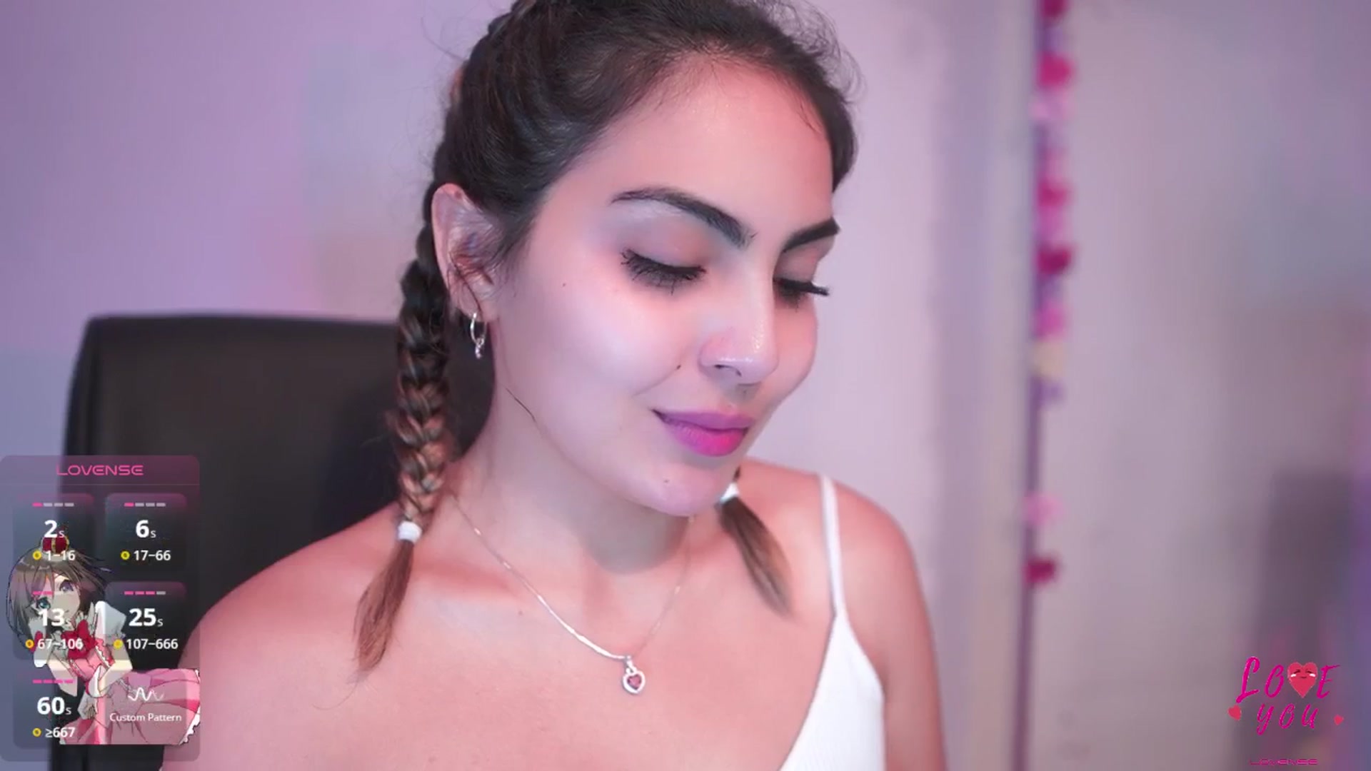 Gallery image thumbnail from CARMENVILLA1's myfreecams stream on, 04/08/2025, 06:36 image 18 of 20