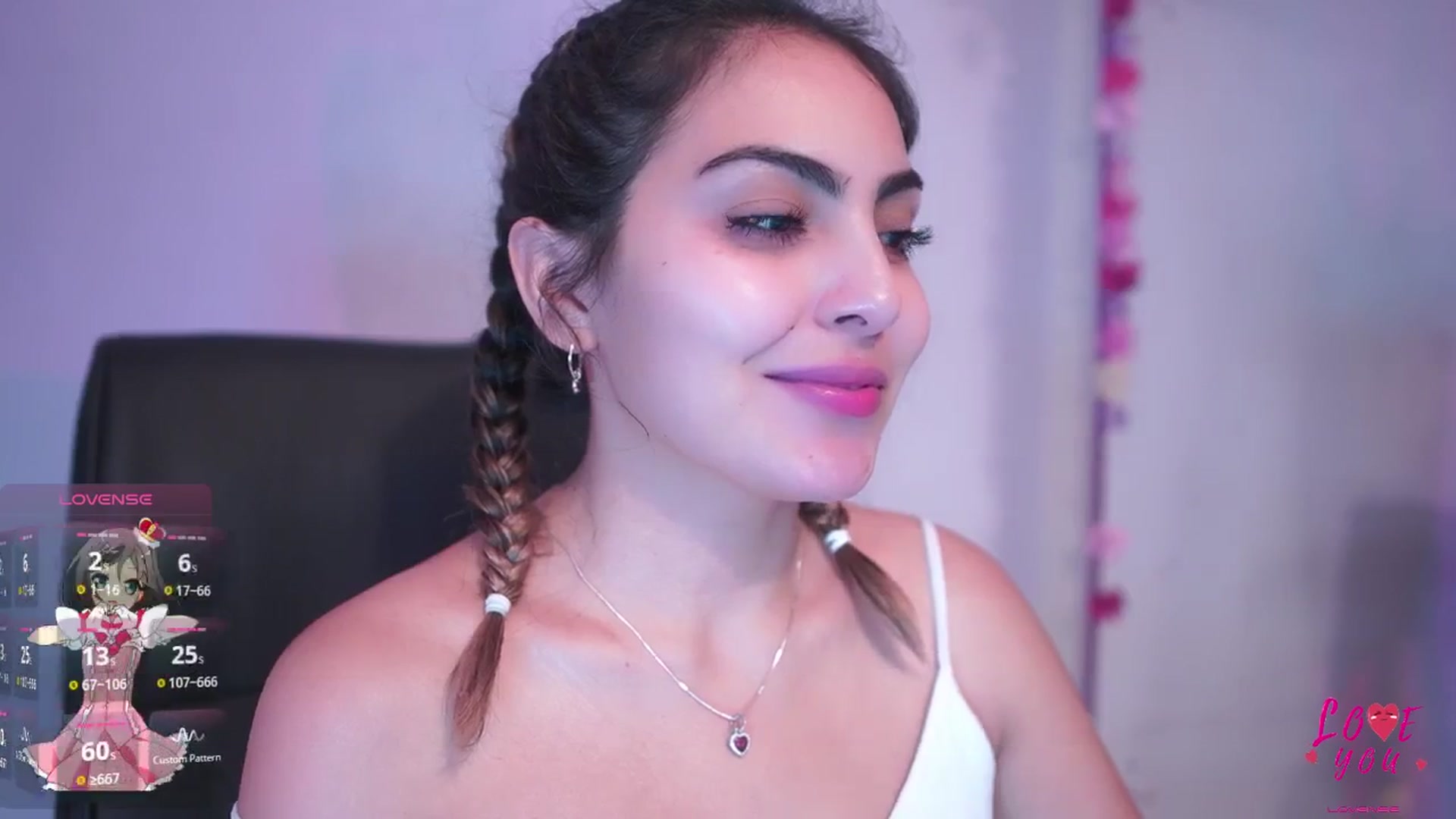 Gallery image thumbnail from CARMENVILLA1's myfreecams stream on, 04/08/2025, 06:36 image 19 of 20