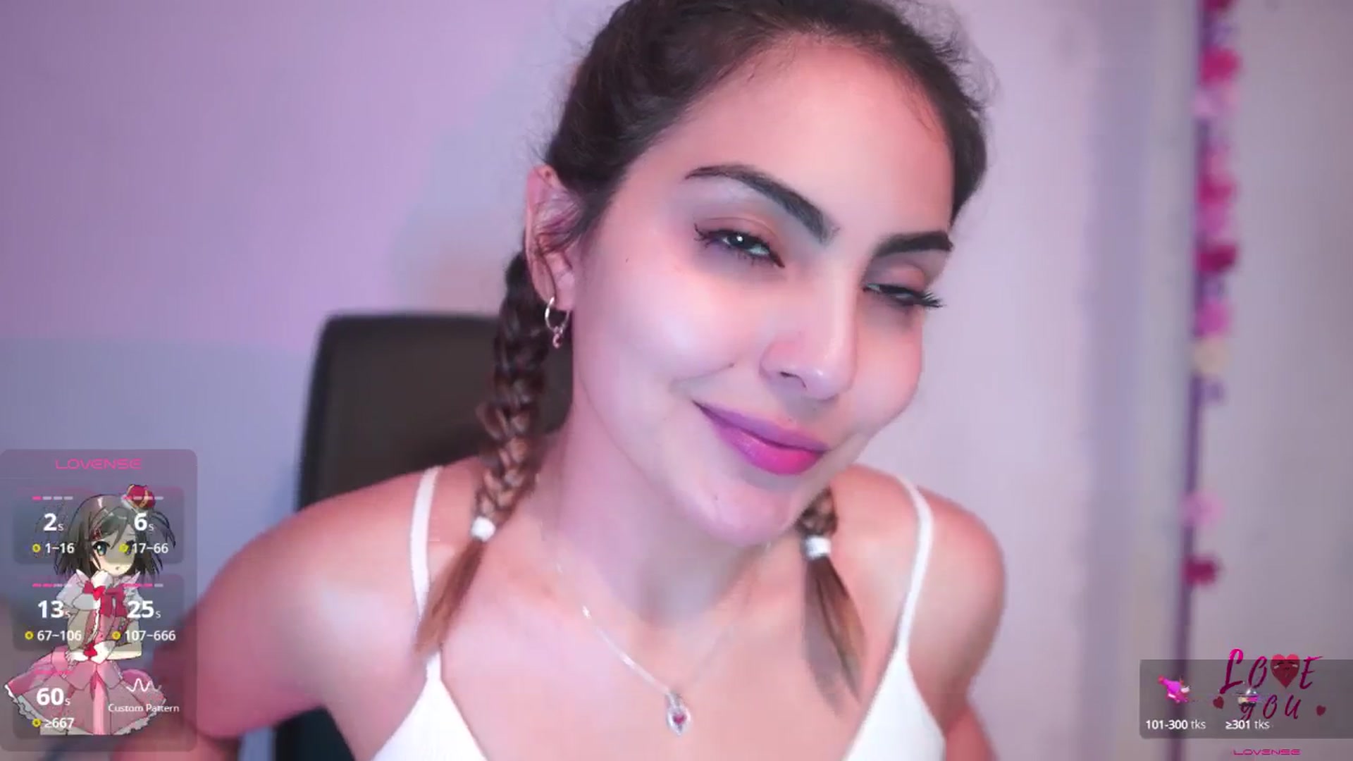 Gallery image thumbnail from CARMENVILLA1's myfreecams stream on, 04/08/2025, 06:36 image 17 of 20