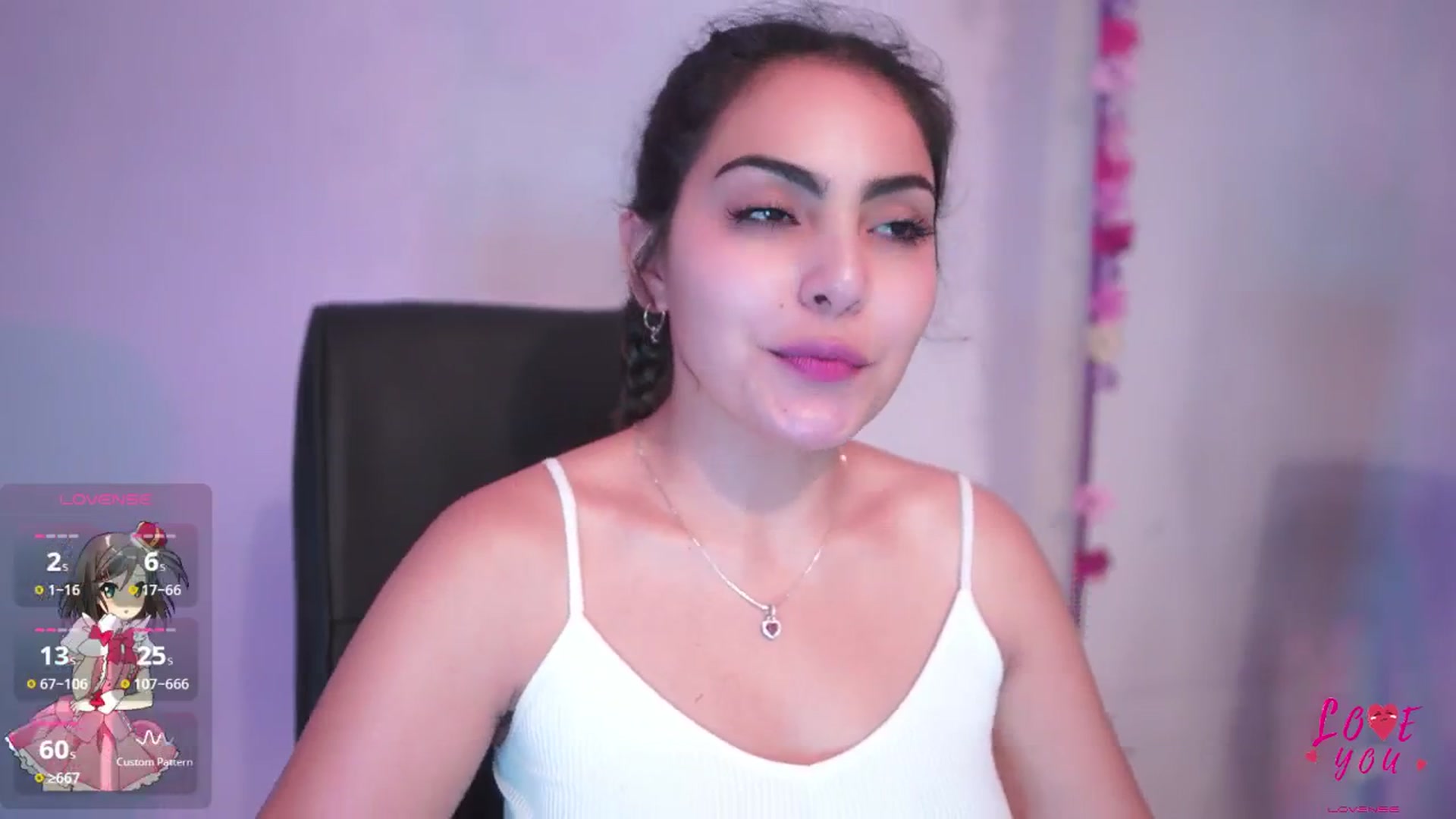 Gallery image thumbnail from CARMENVILLA1's myfreecams stream on, 04/08/2025, 06:36 image 13 of 20