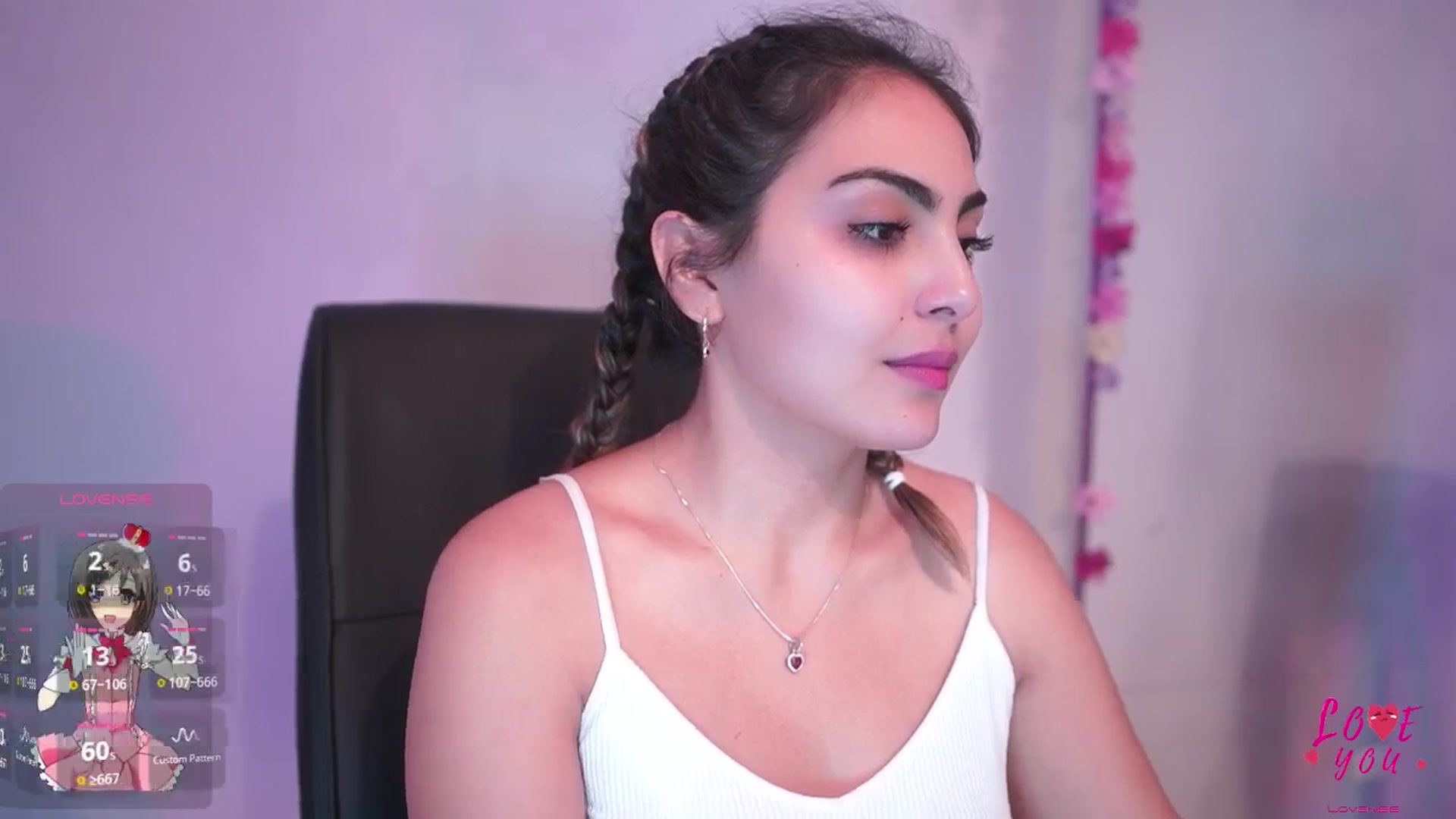 Gallery image thumbnail from CARMENVILLA1's myfreecams stream on, 04/08/2025, 06:36 image 12 of 20