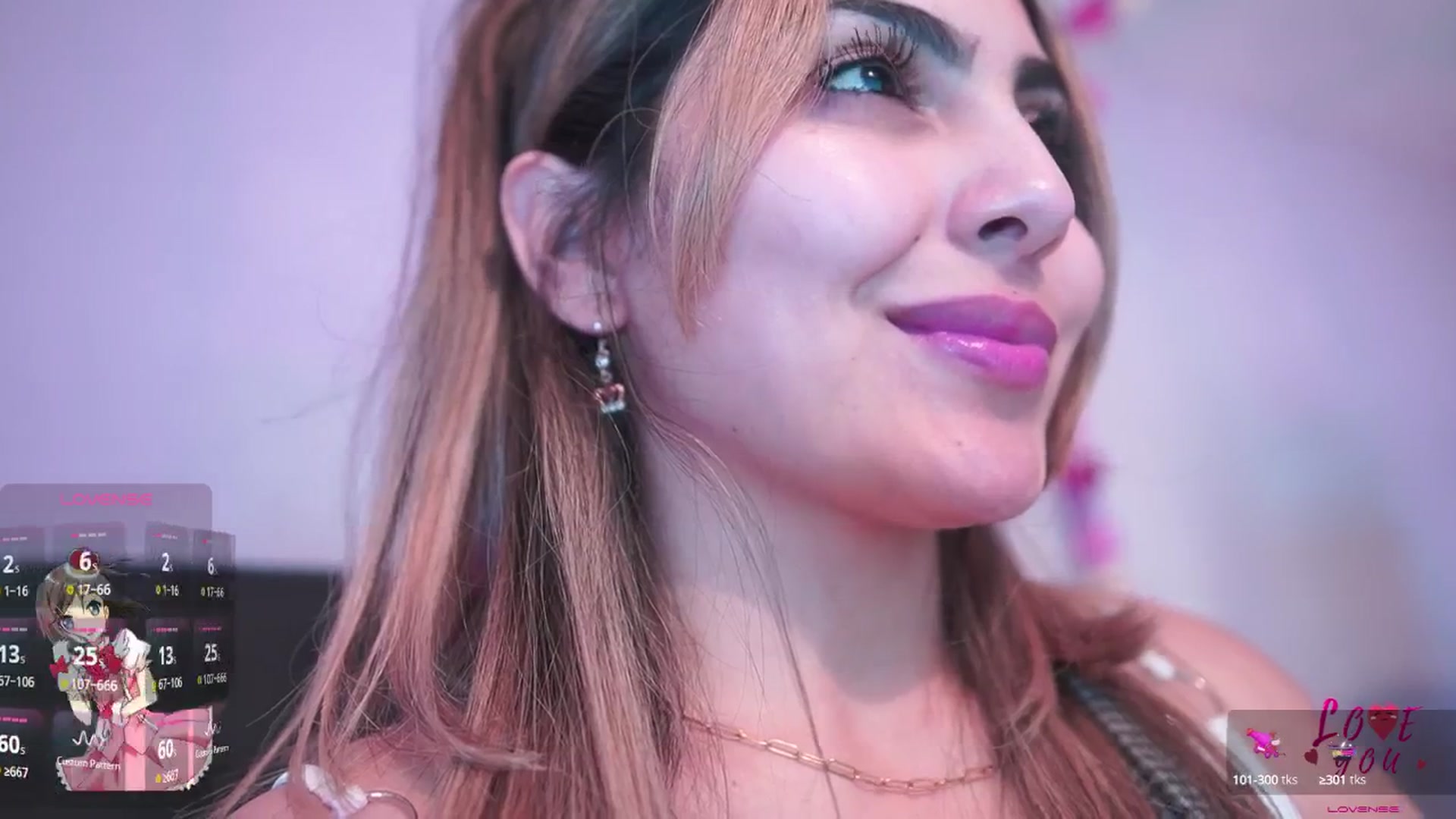 Gallery image thumbnail from CARMENVILLA1's myfreecams stream on, 04/13/2025, 05:09 image 7 of 20