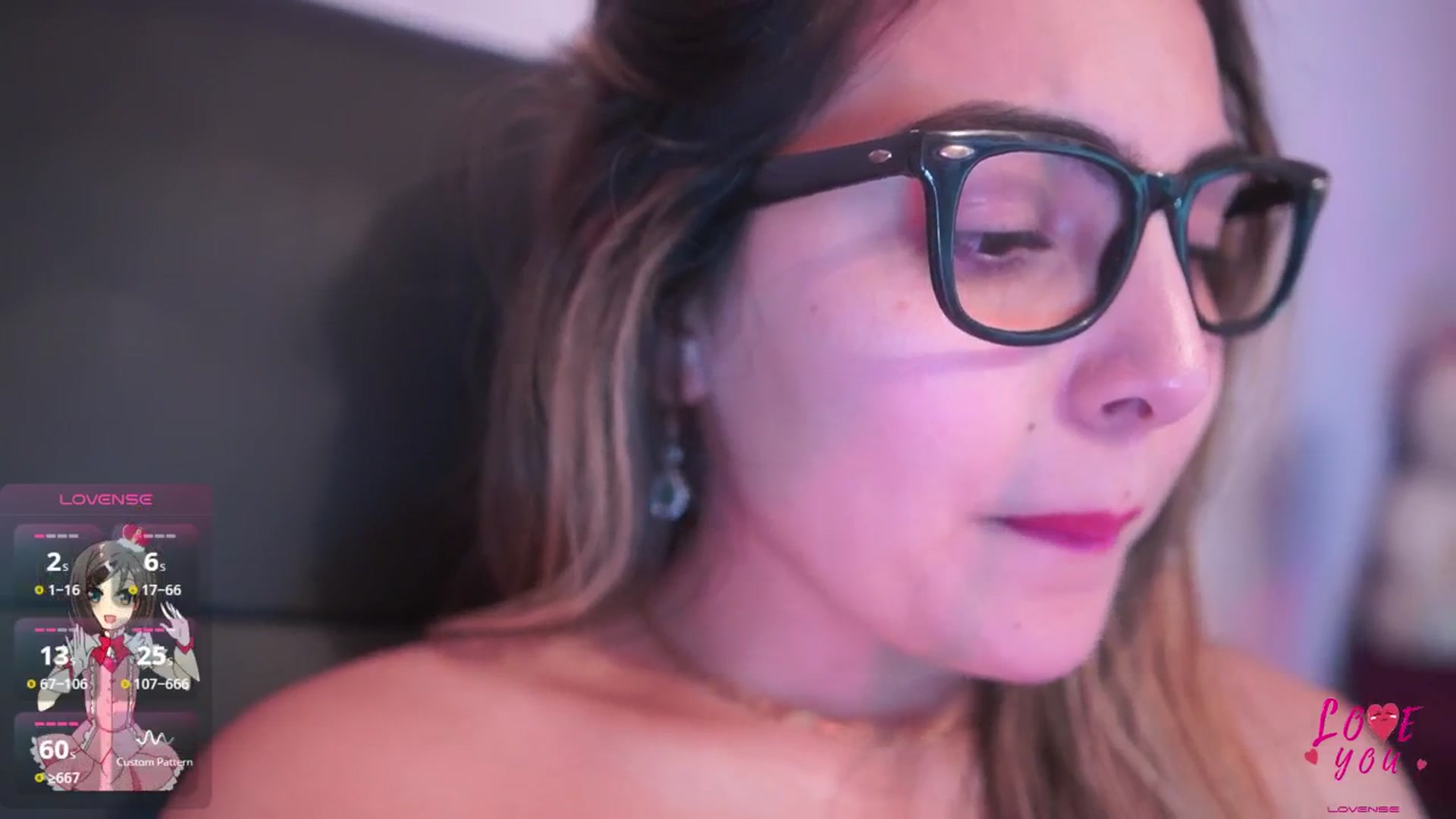 Gallery image thumbnail from CARMENVILLA1's myfreecams stream on, 04/16/2025, 05:29 image 19 of 20