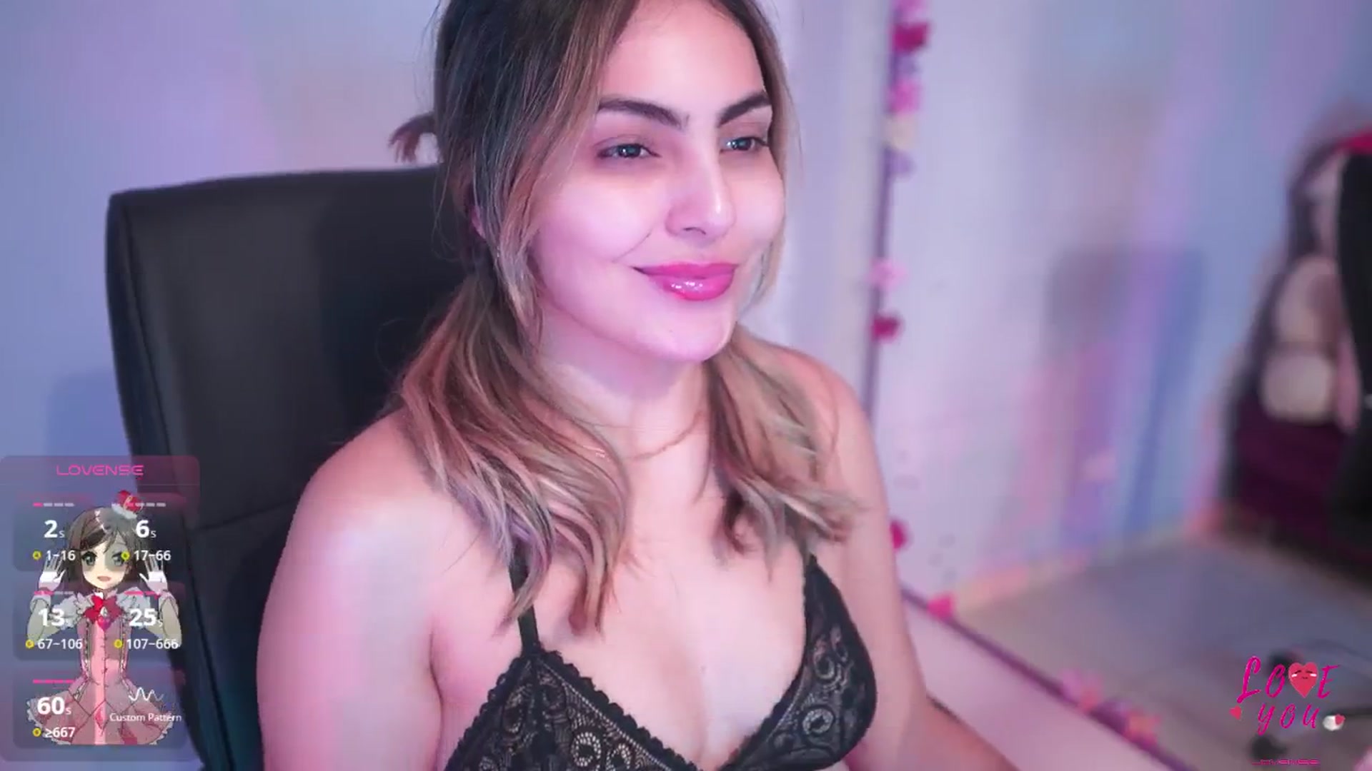 Gallery image thumbnail from CARMENVILLA1's myfreecams stream on, 04/25/2025, 06:13 image 11 of 20