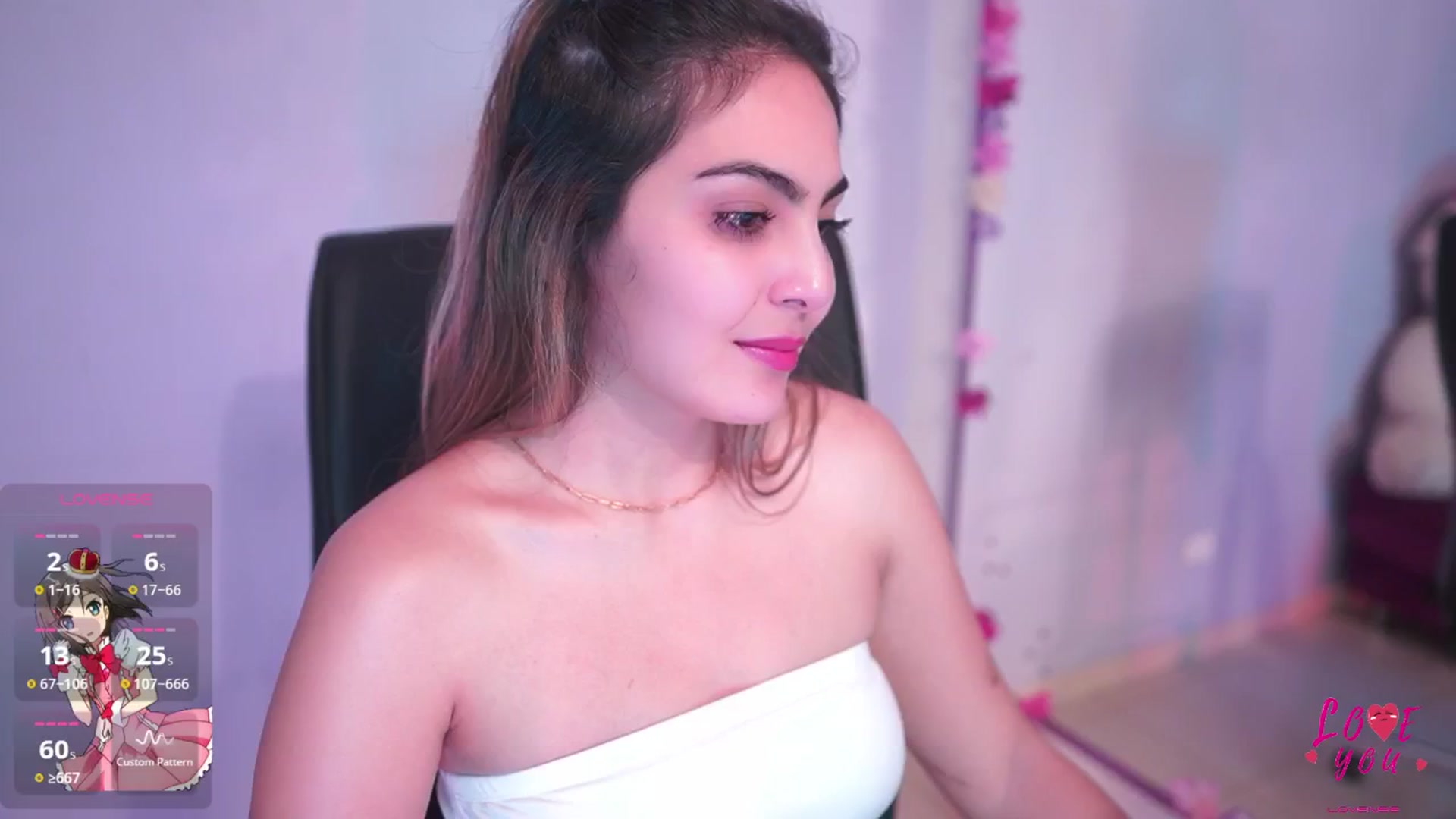 Gallery image thumbnail from CARMENVILLA1's myfreecams stream on, 04/29/2025, 04:40 image 1 of 20