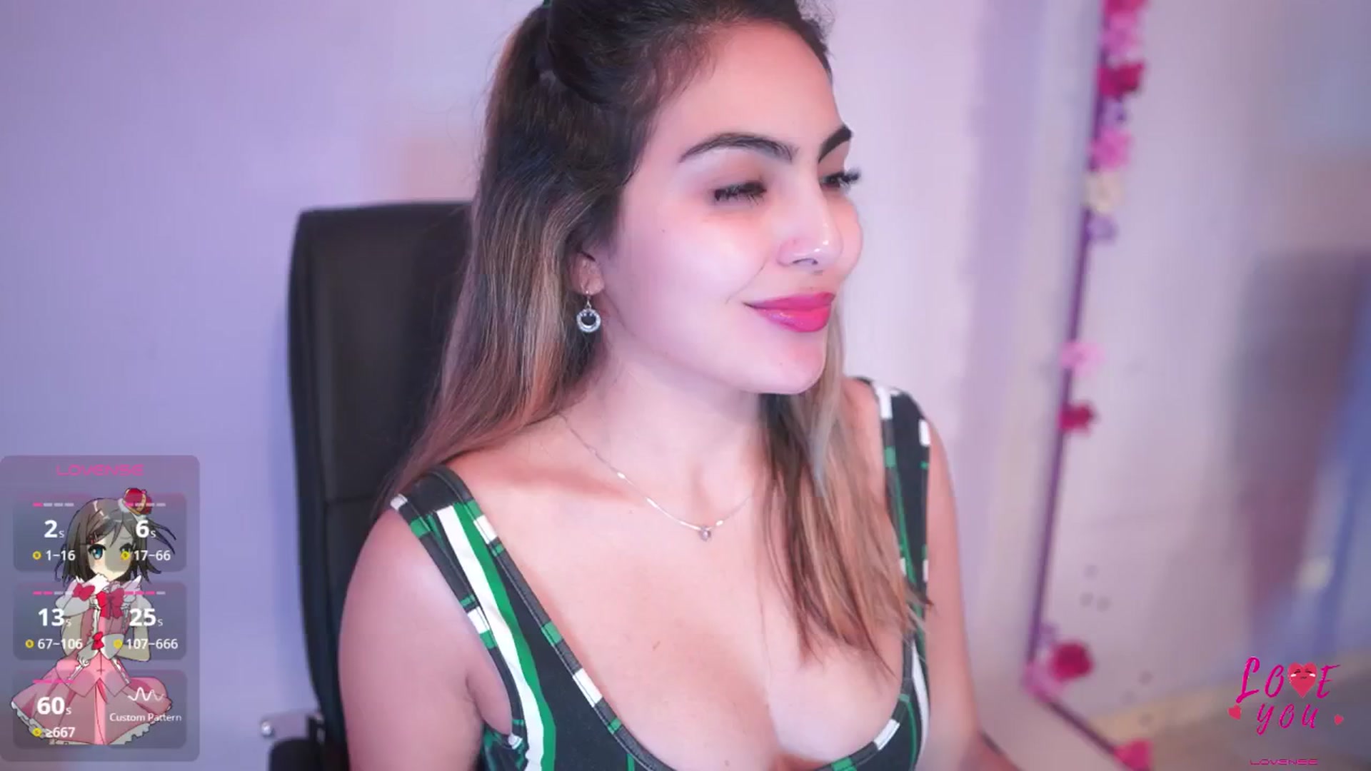 Gallery image thumbnail from CARMENVILLA1's myfreecams stream on, 05/08/2025, 06:39 image 1 of 20