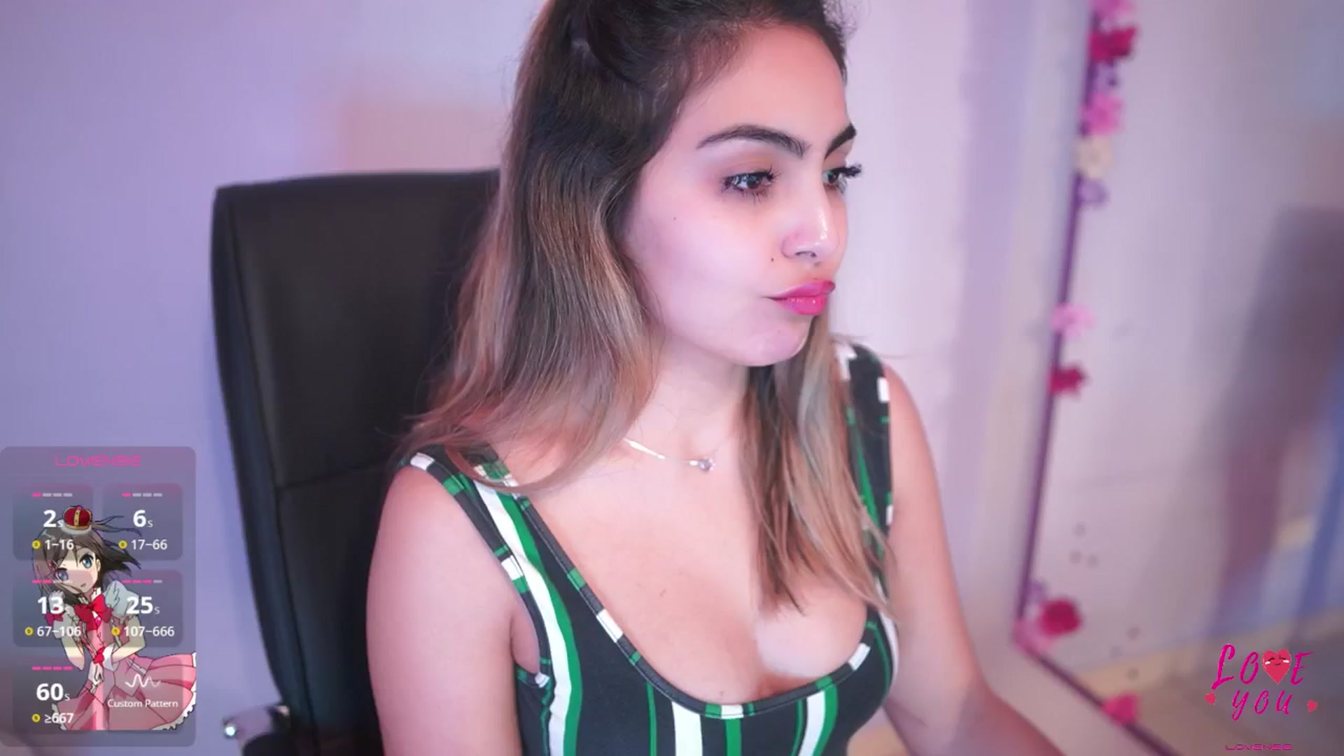 Gallery image thumbnail from CARMENVILLA1's myfreecams stream on, 05/08/2025, 06:39 image 14 of 20