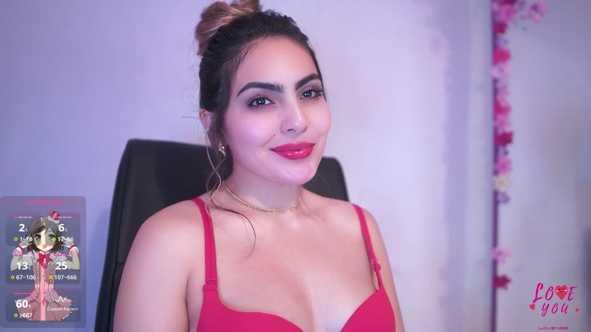 Gallery image thumbnail from CARMENVILLA1's myfreecams stream on, 05/10/2025, 06:11 image 7 of 20