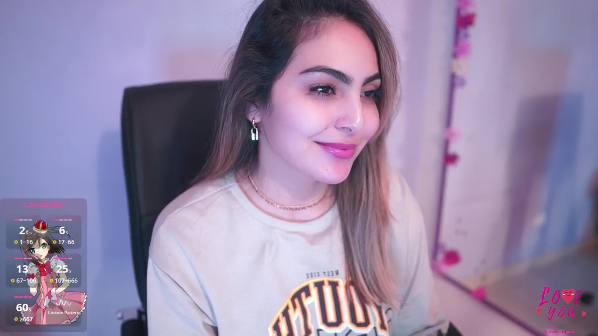 Gallery image thumbnail from CARMENVILLA1's myfreecams stream on, 05/11/2025, 06:29 image 18 of 20